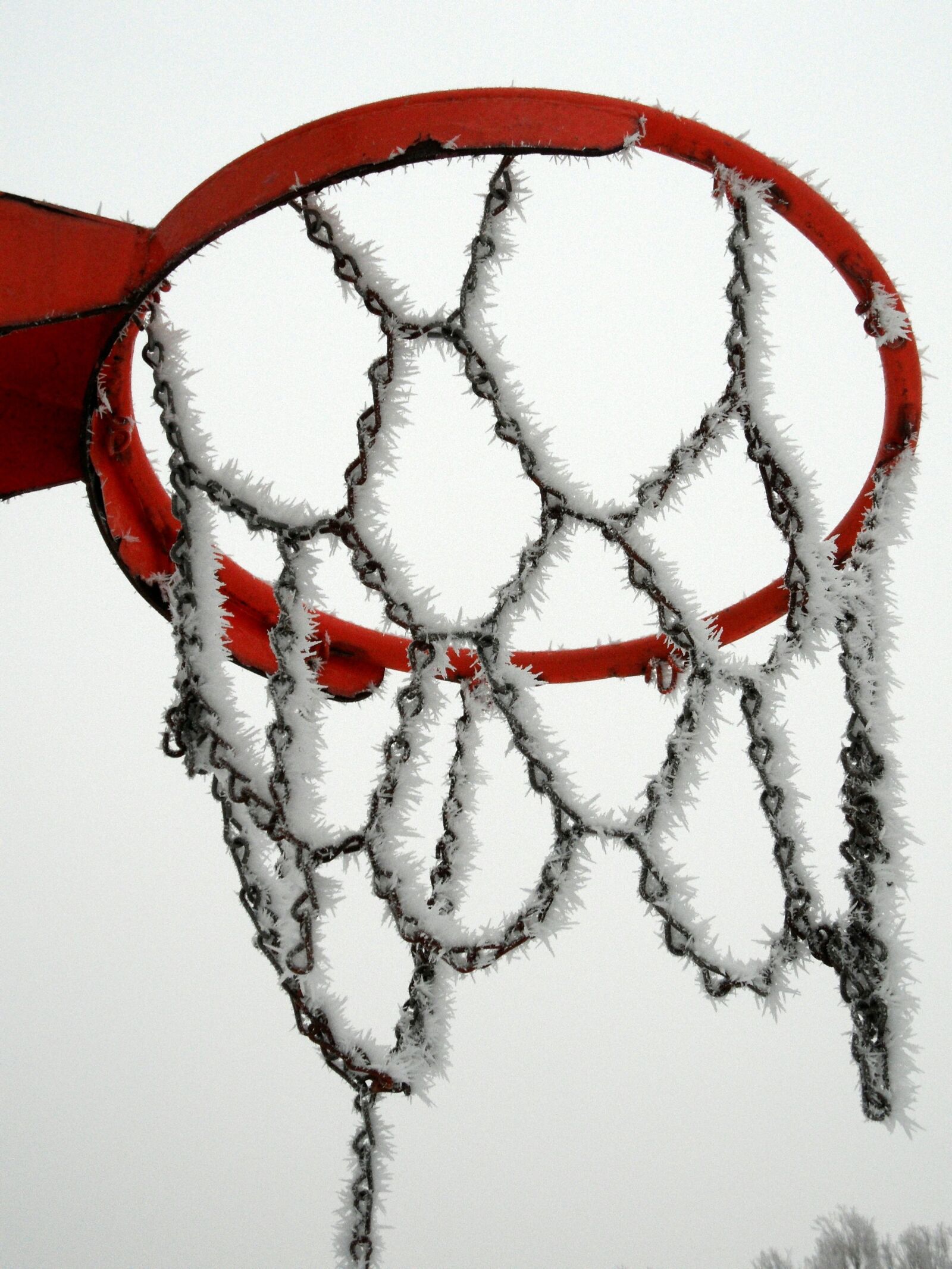 Samsung WB600 / VLUU WB600 /  WB610 sample photo. Winter, frost, basketball photography