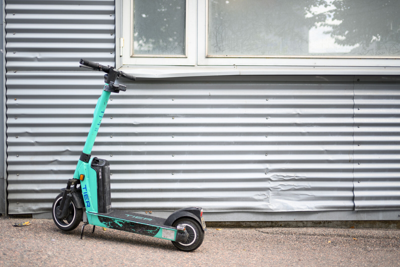 Nikon Nikkor Z 35mm F1.4 sample photo. Scooter wall photography