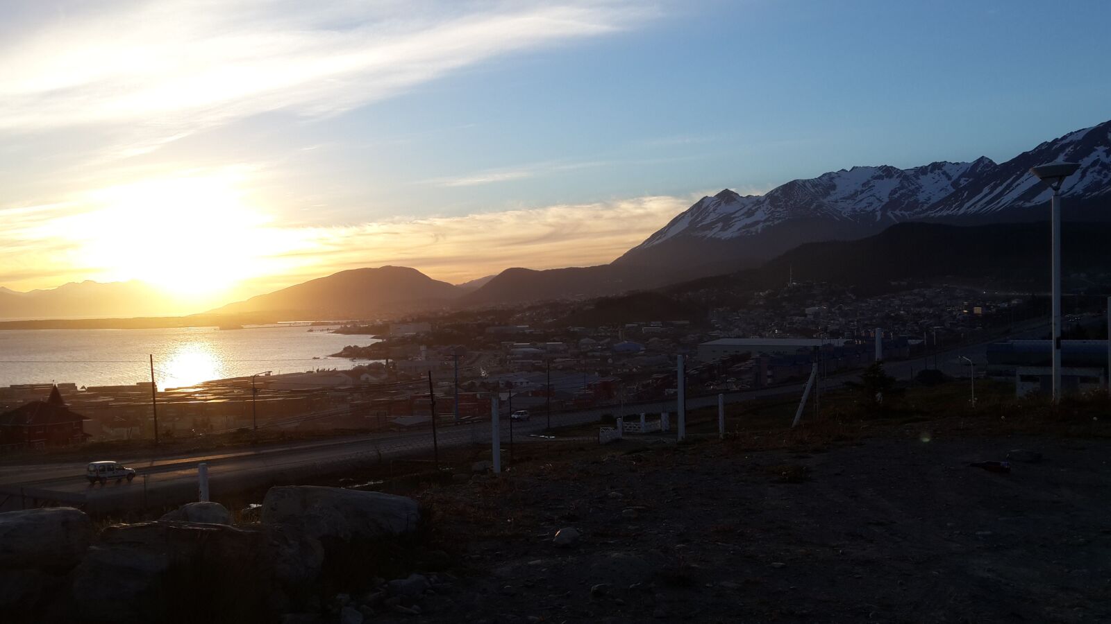 Samsung Galaxy S4 sample photo. Sunset, city, ushuaia photography