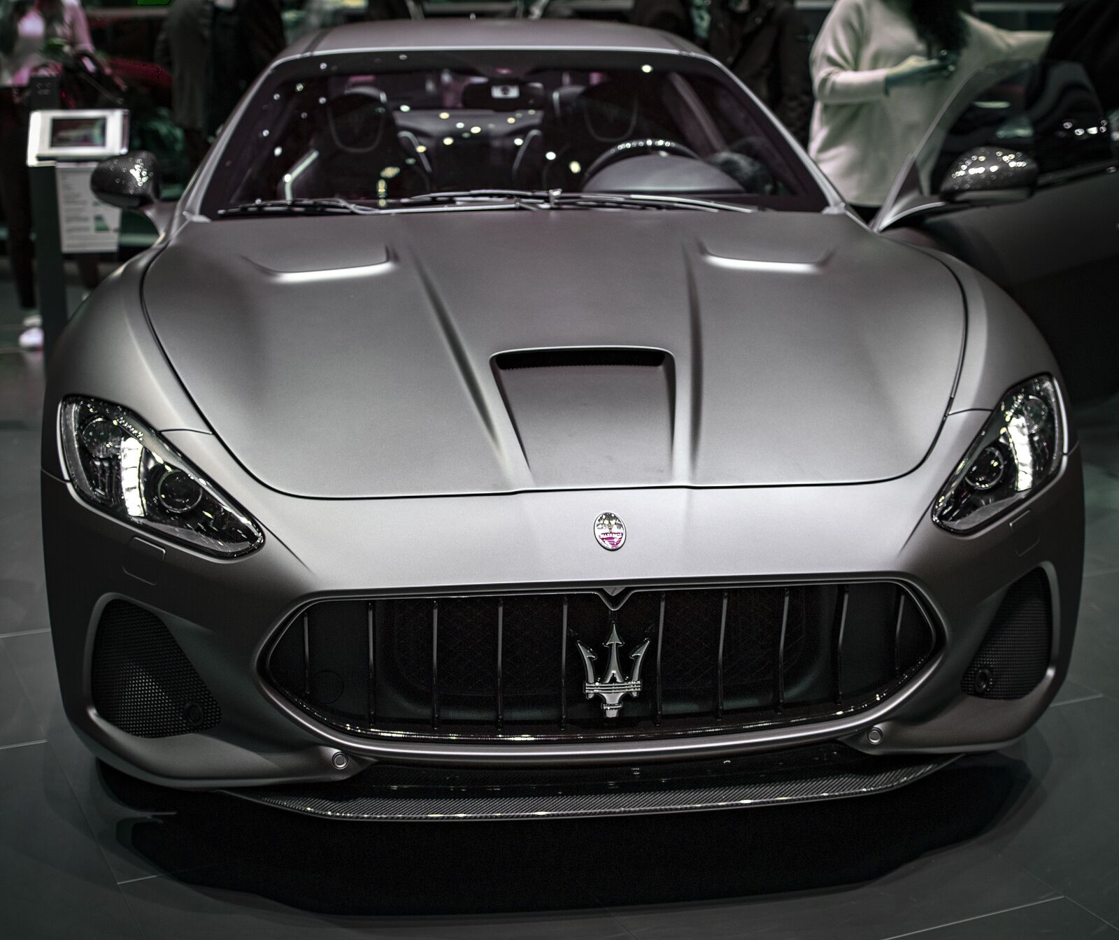 Canon EOS 70D sample photo. Car, automobile, travel photography