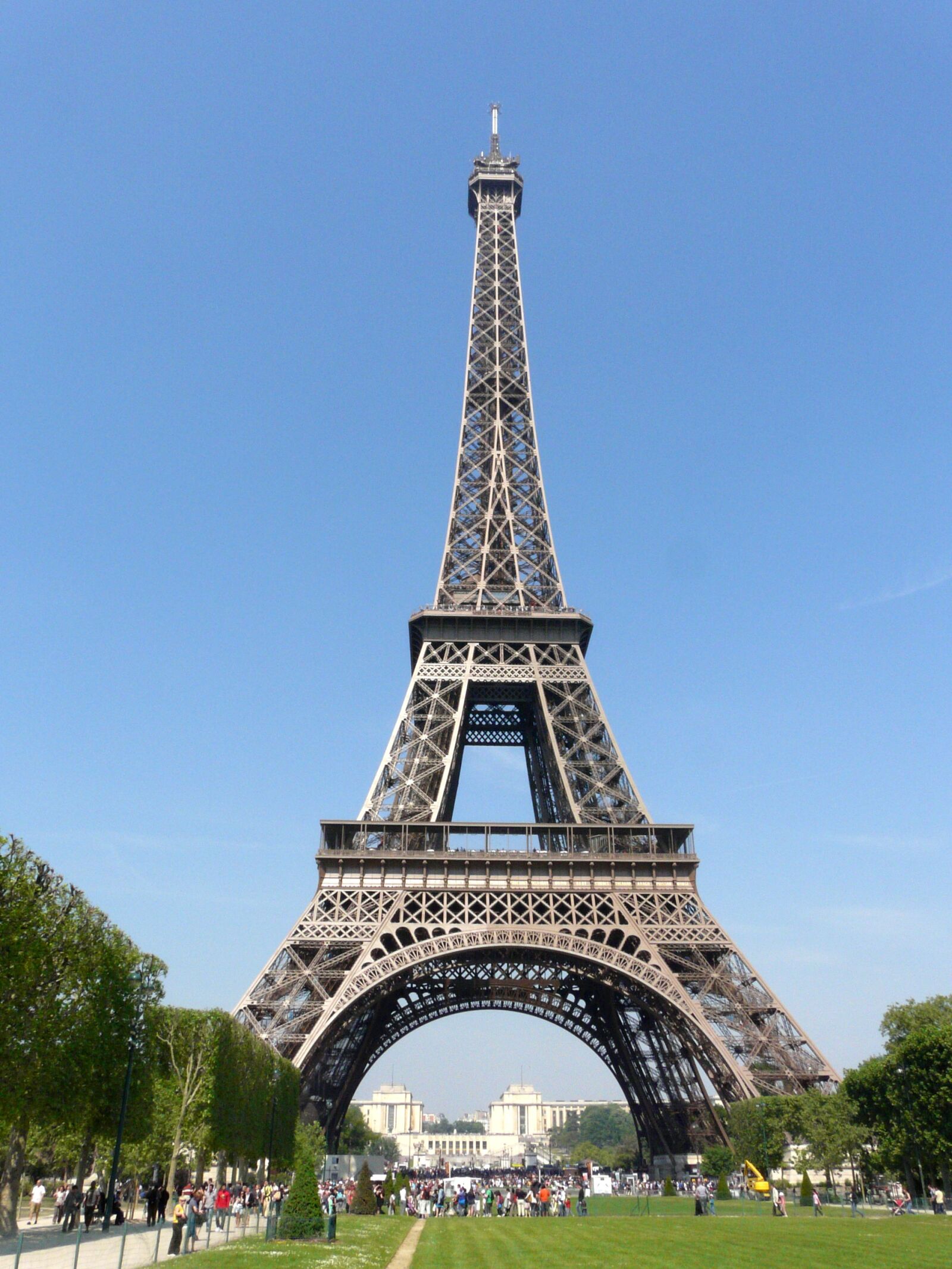 Panasonic DMC-FZ18 sample photo. Eiffel tower, paris, france photography