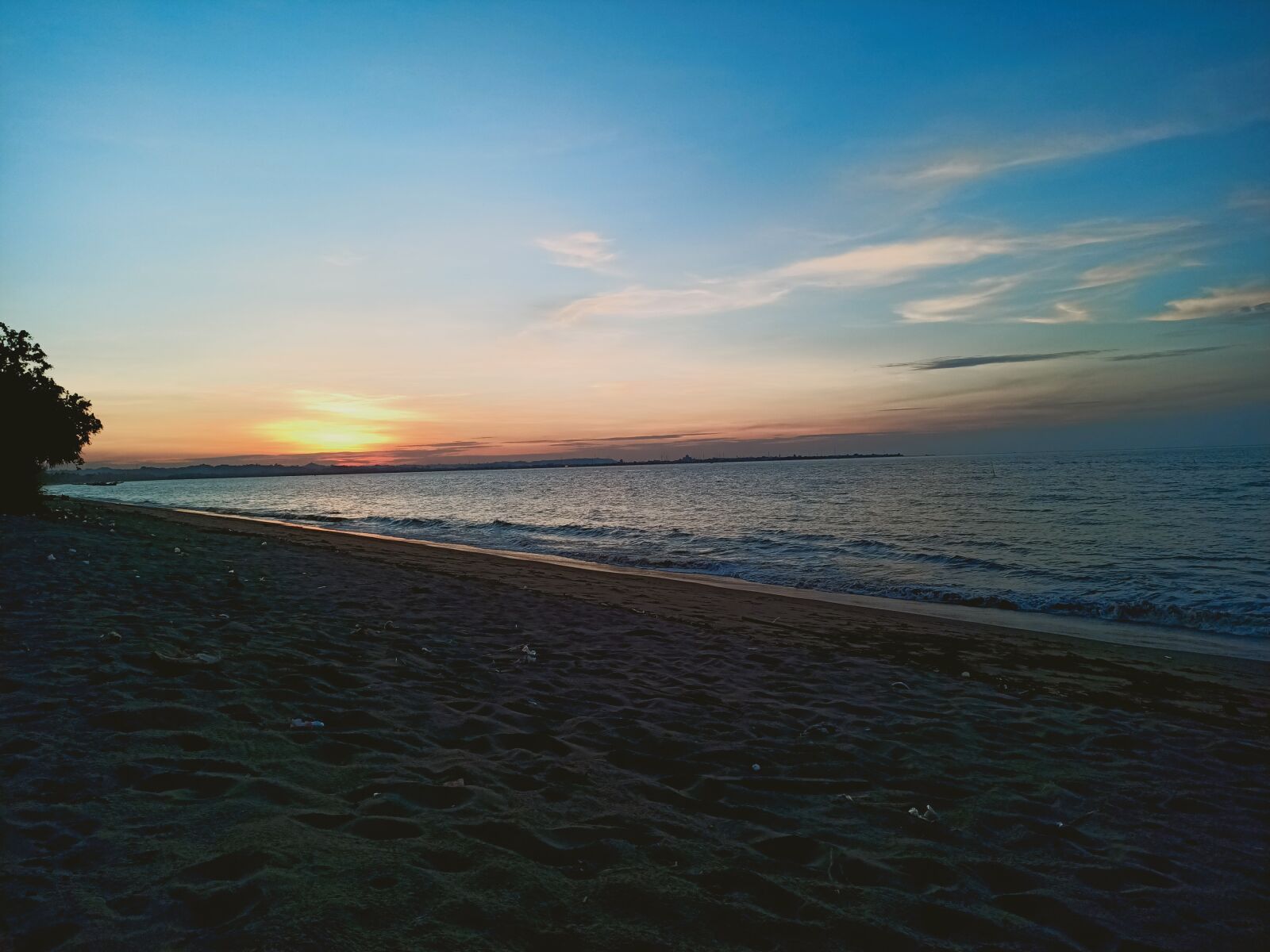 OPPO RENO3 sample photo. Sunset, lancok, bayu photography
