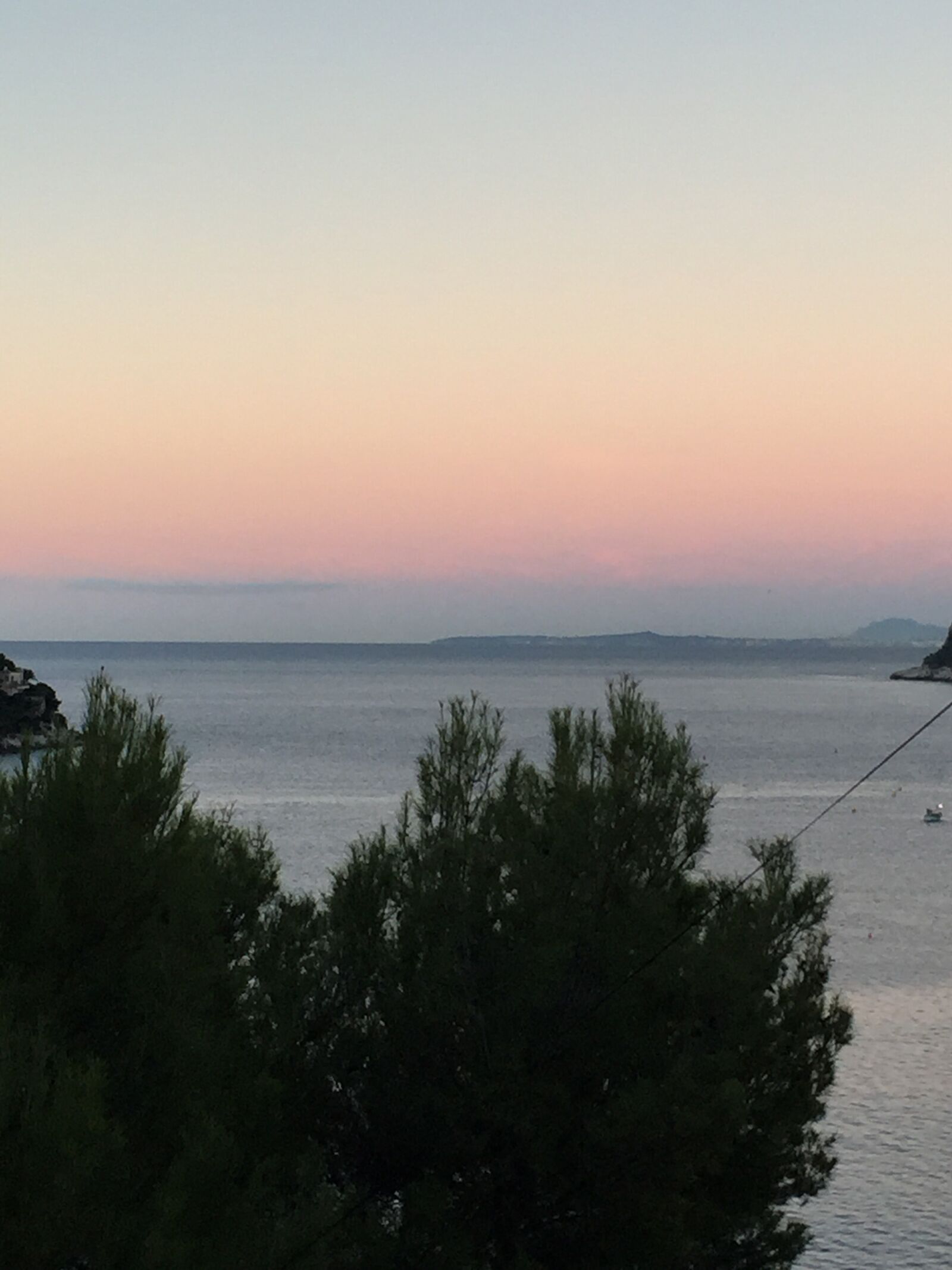 iPhone 6 back camera 4.15mm f/2.2 sample photo. Greece, sunset, dusk photography