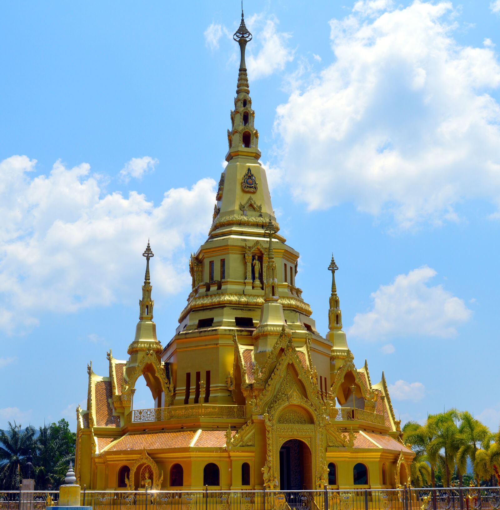 Nikon D3200 sample photo. Temple, buddhism, meditation photography