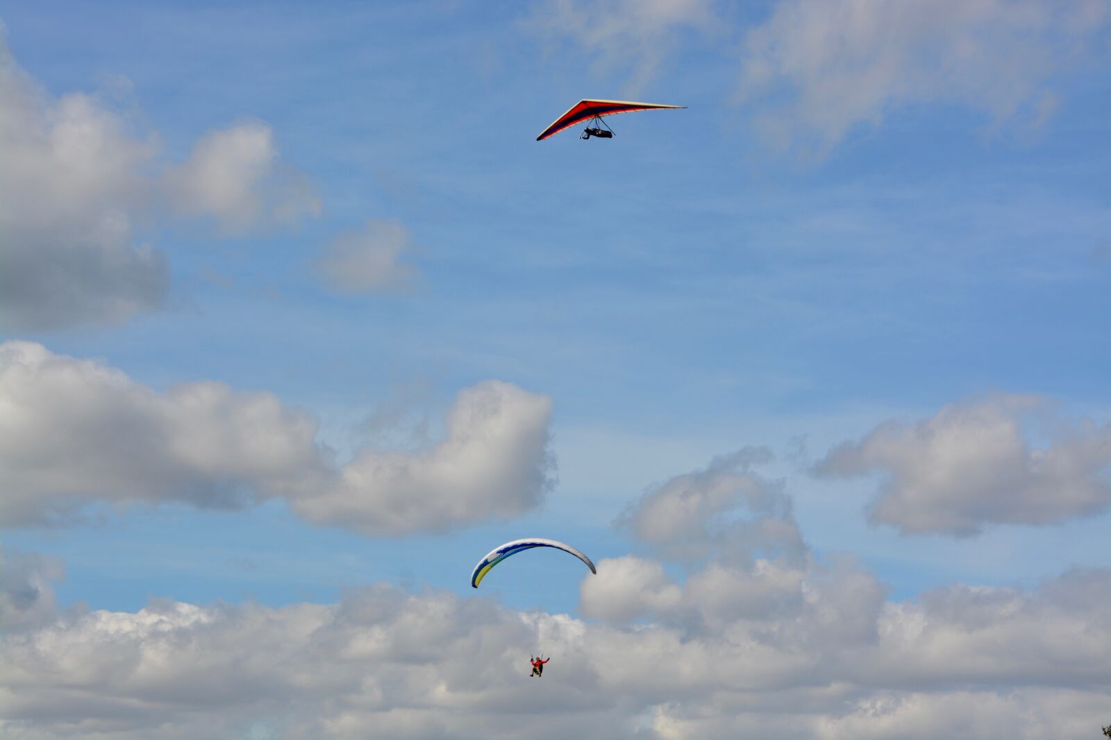 Nikon D5200 sample photo. Paragliding, hang gliding, cloudy photography