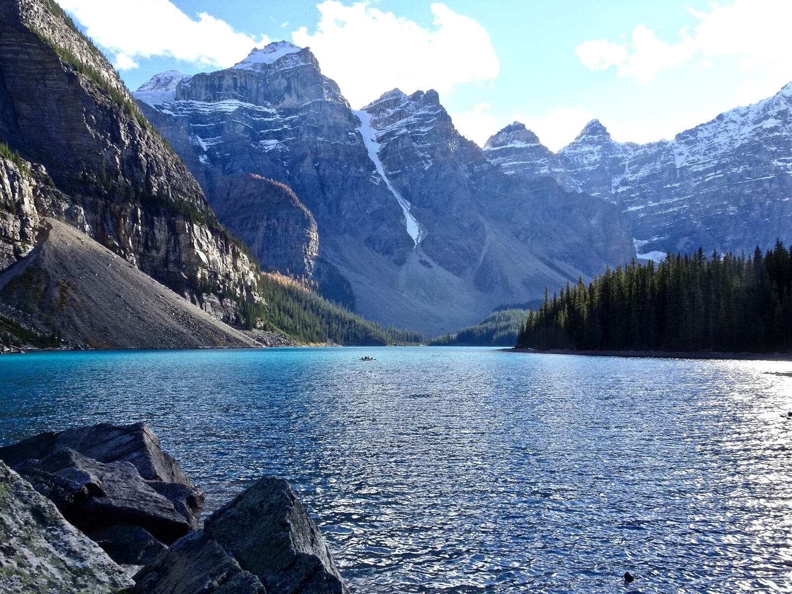 Sony Cyber-shot DSC-HX90V sample photo. Lake, emerald, canada photography