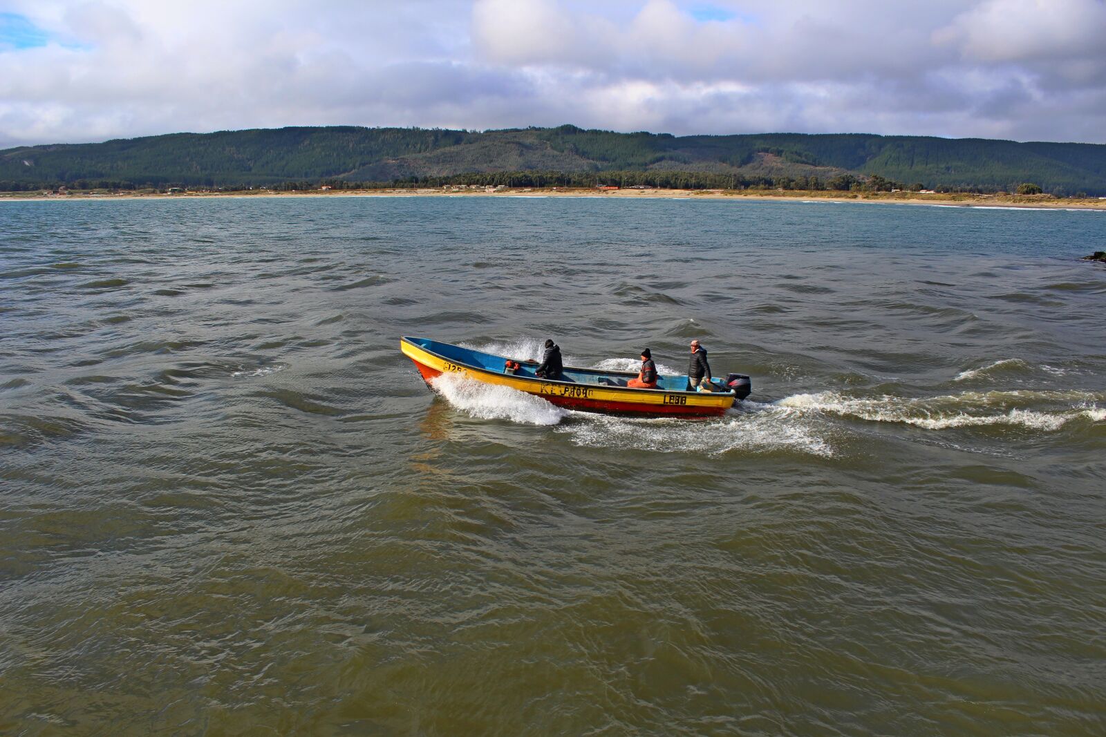 Canon EOS 1200D (EOS Rebel T5 / EOS Kiss X70 / EOS Hi) sample photo. Boat, sea, ocean photography