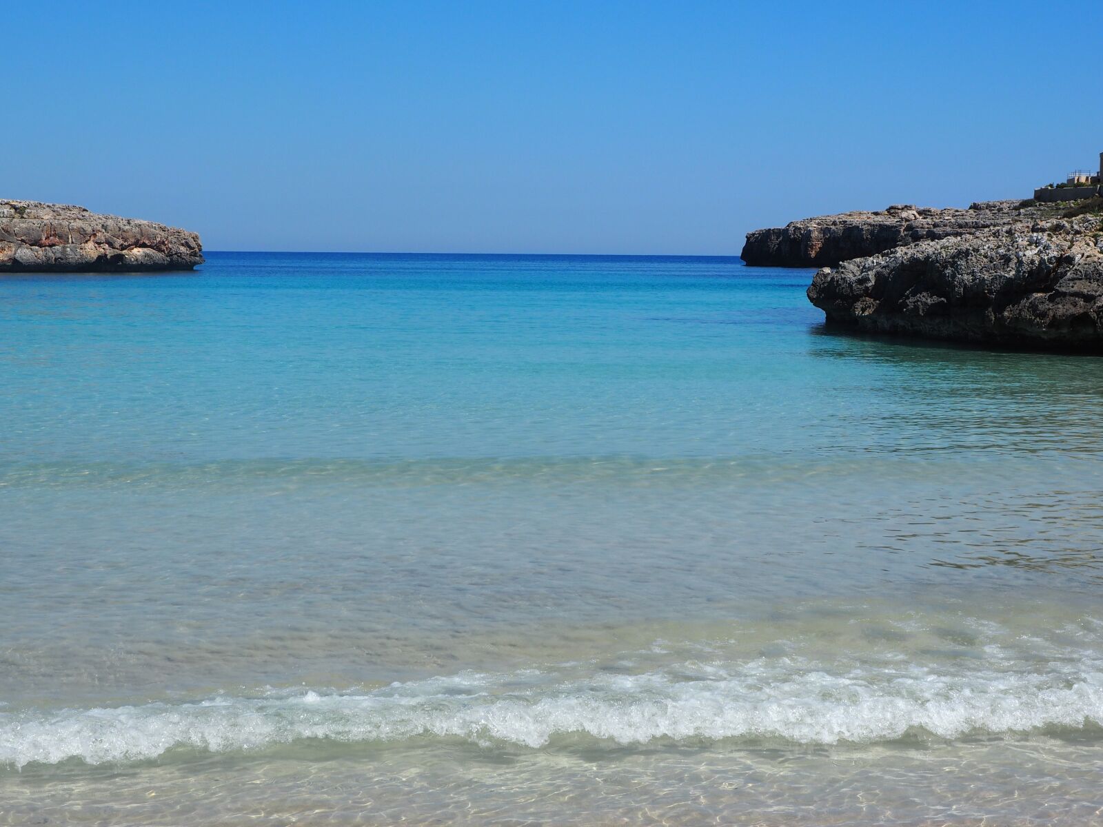 Olympus OM-D E-M1 + OLYMPUS M.12-50mm F3.5-6.3 sample photo. Porto colom, mallorca, bay photography
