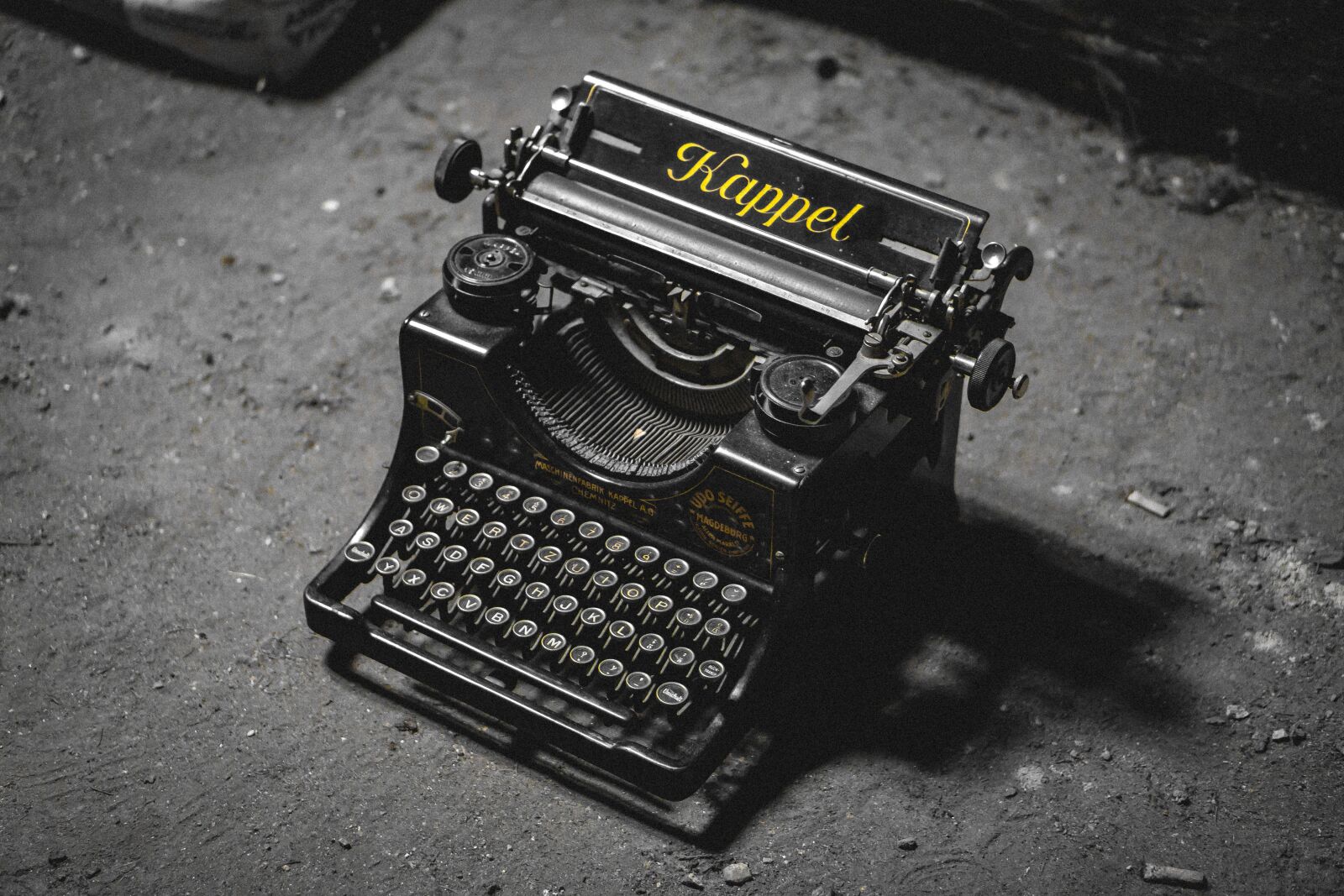 E 50mm F1.8 OSS sample photo. Typewriter, writing, text photography