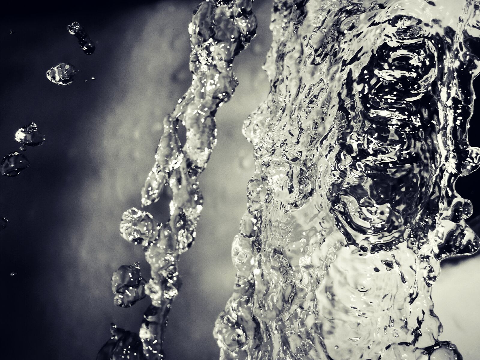Samsung ES70, ES71 / VLUU ES70, ES71 /  SL600 sample photo. Timelapse, of, pouring, water photography