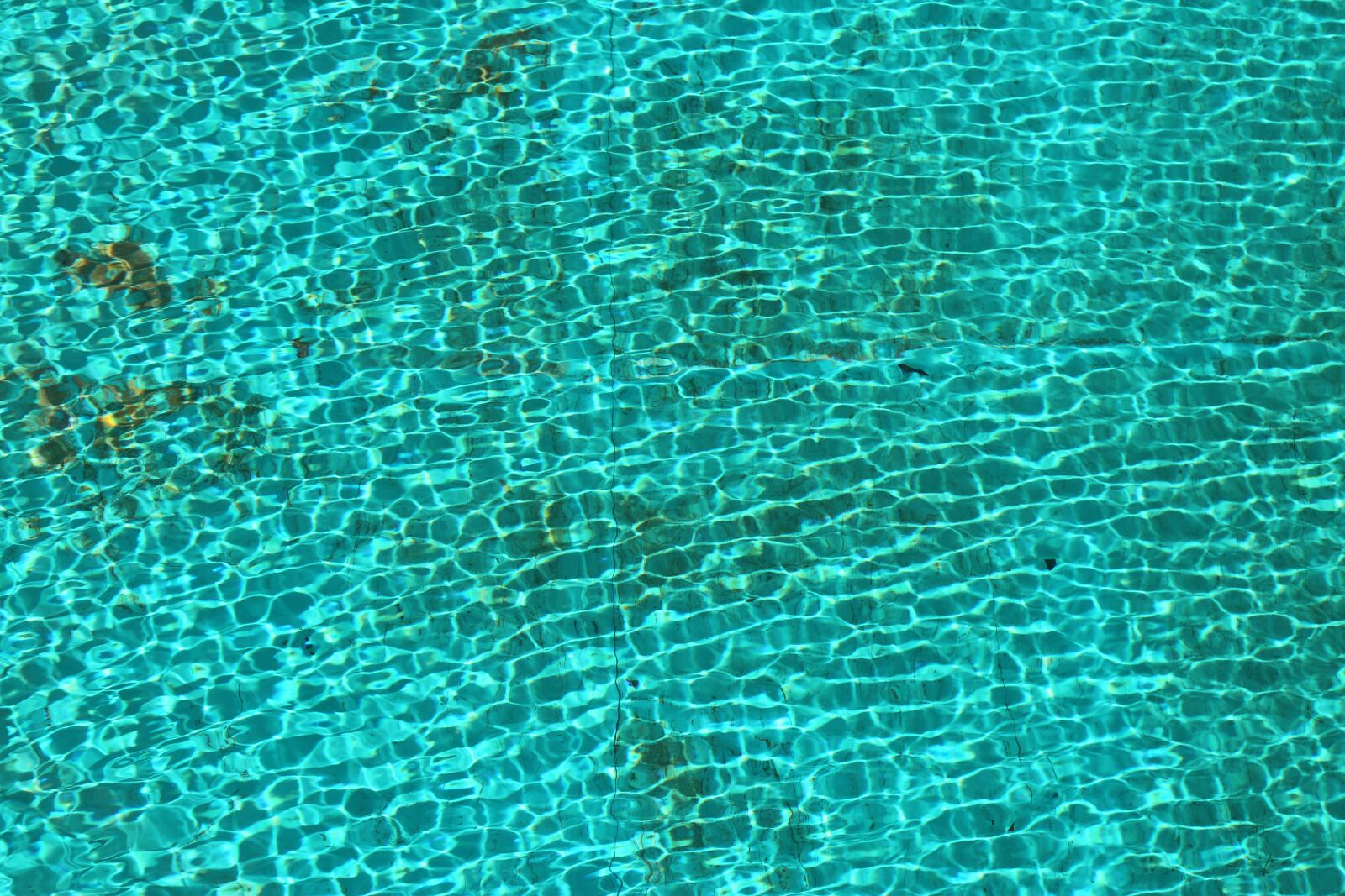 Canon EF 24-105mm F4L IS USM sample photo. Water, decor, fluctuation photography
