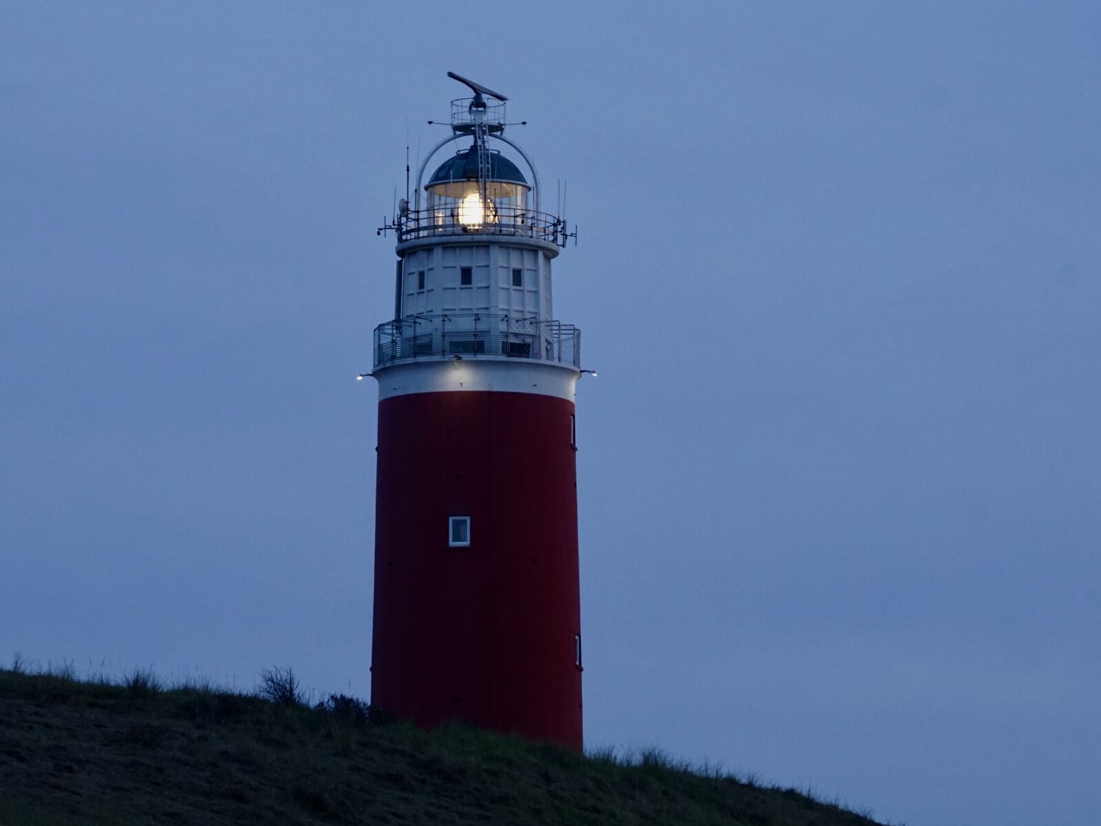 Sony DT 55-300mm F4.5-5.6 SAM sample photo. Lighthouse, texel, holland photography