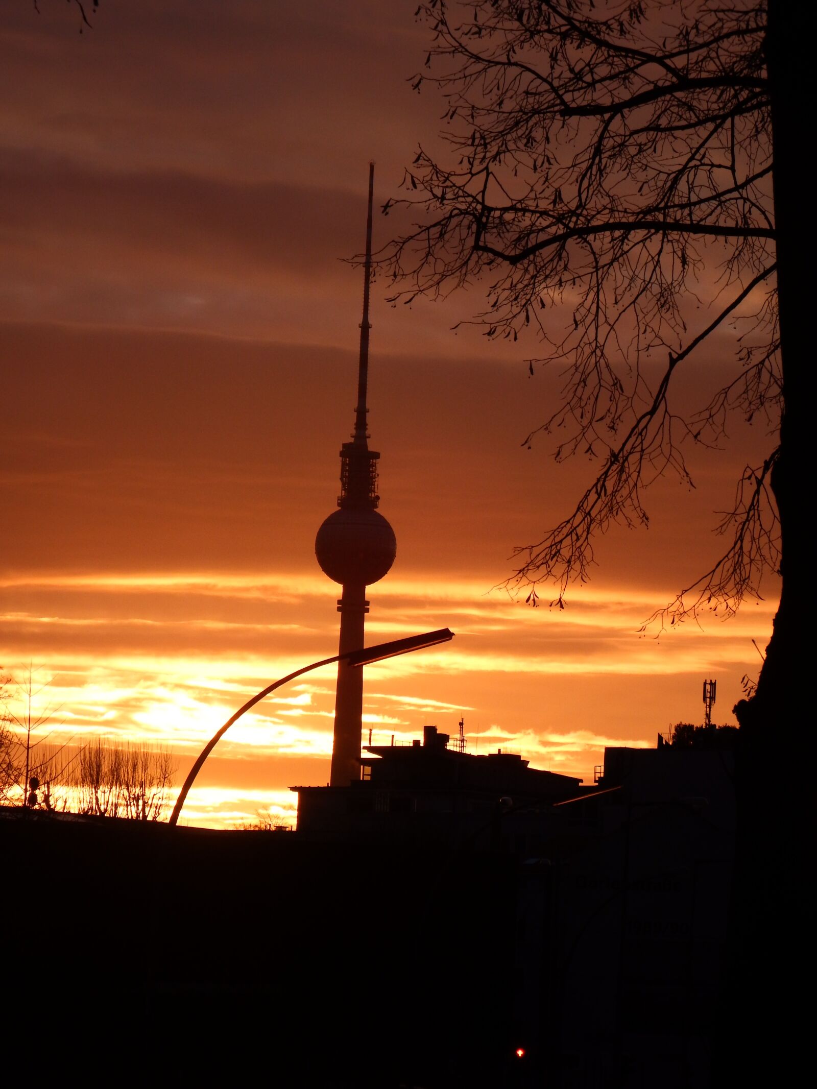 Fujifilm FinePix SL1000 sample photo. Berlin, tv tower, sunset photography