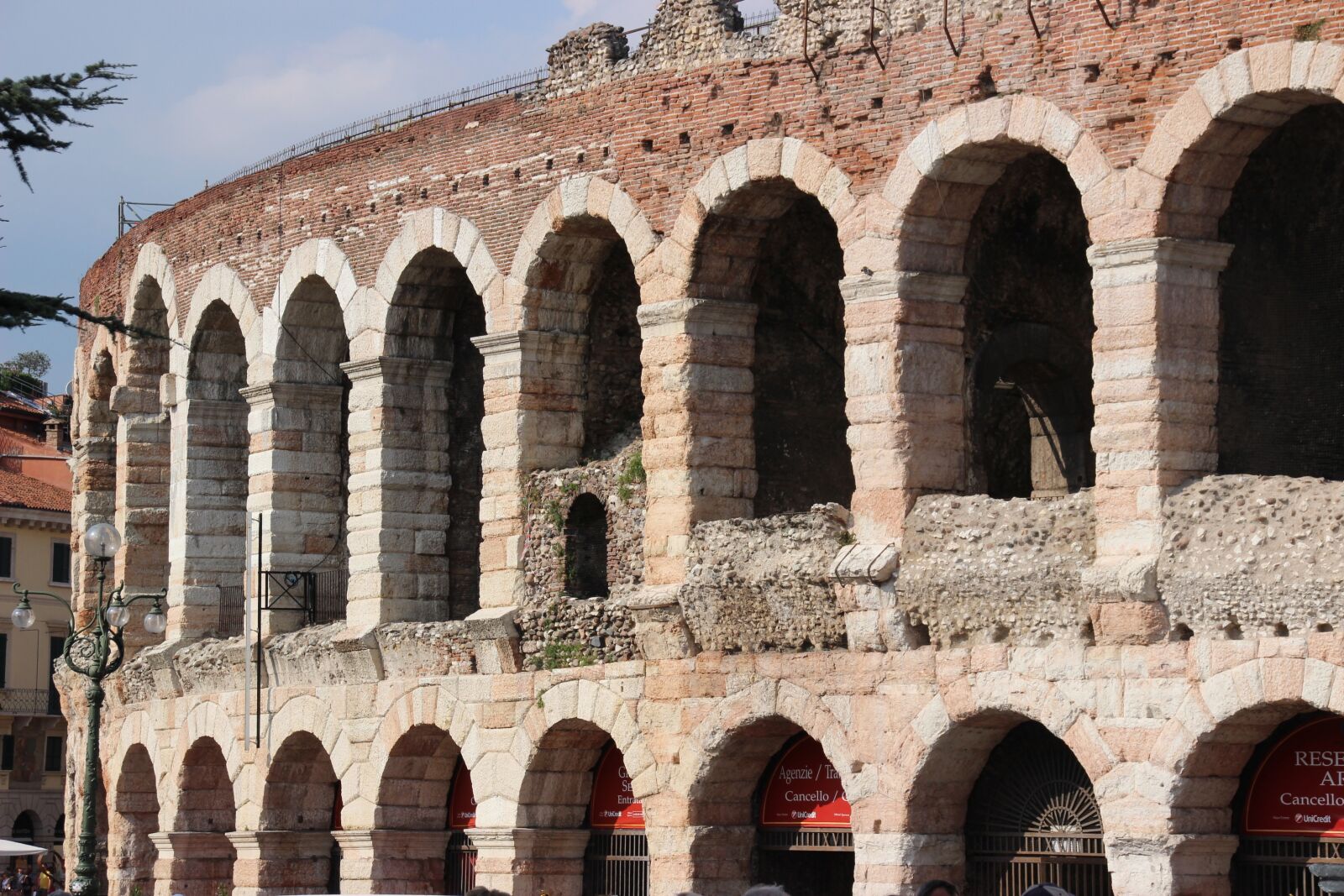 Canon EOS 600D (Rebel EOS T3i / EOS Kiss X5) sample photo. Verona, theater, opera photography