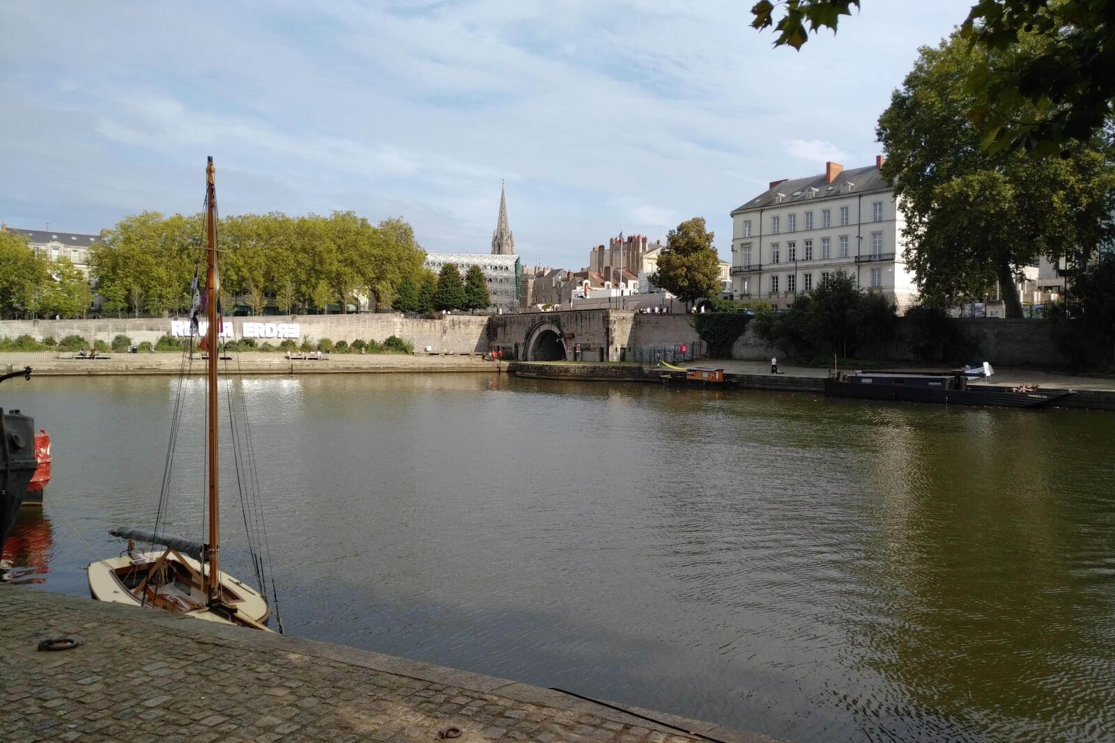 QCOM-AA QCAM-AA sample photo. Nantes, port, erdre photography