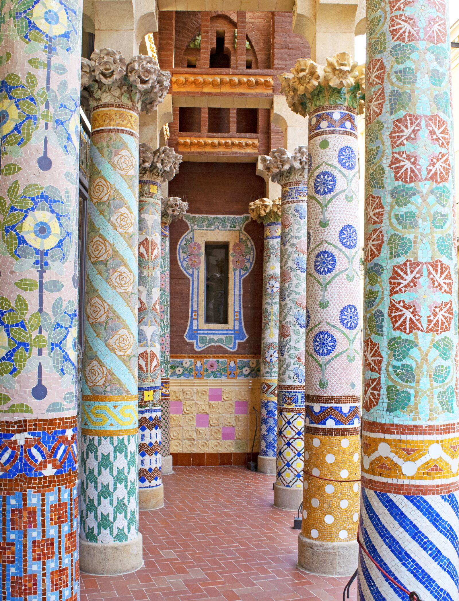 Nikon D3300 sample photo. Palau de la musica photography