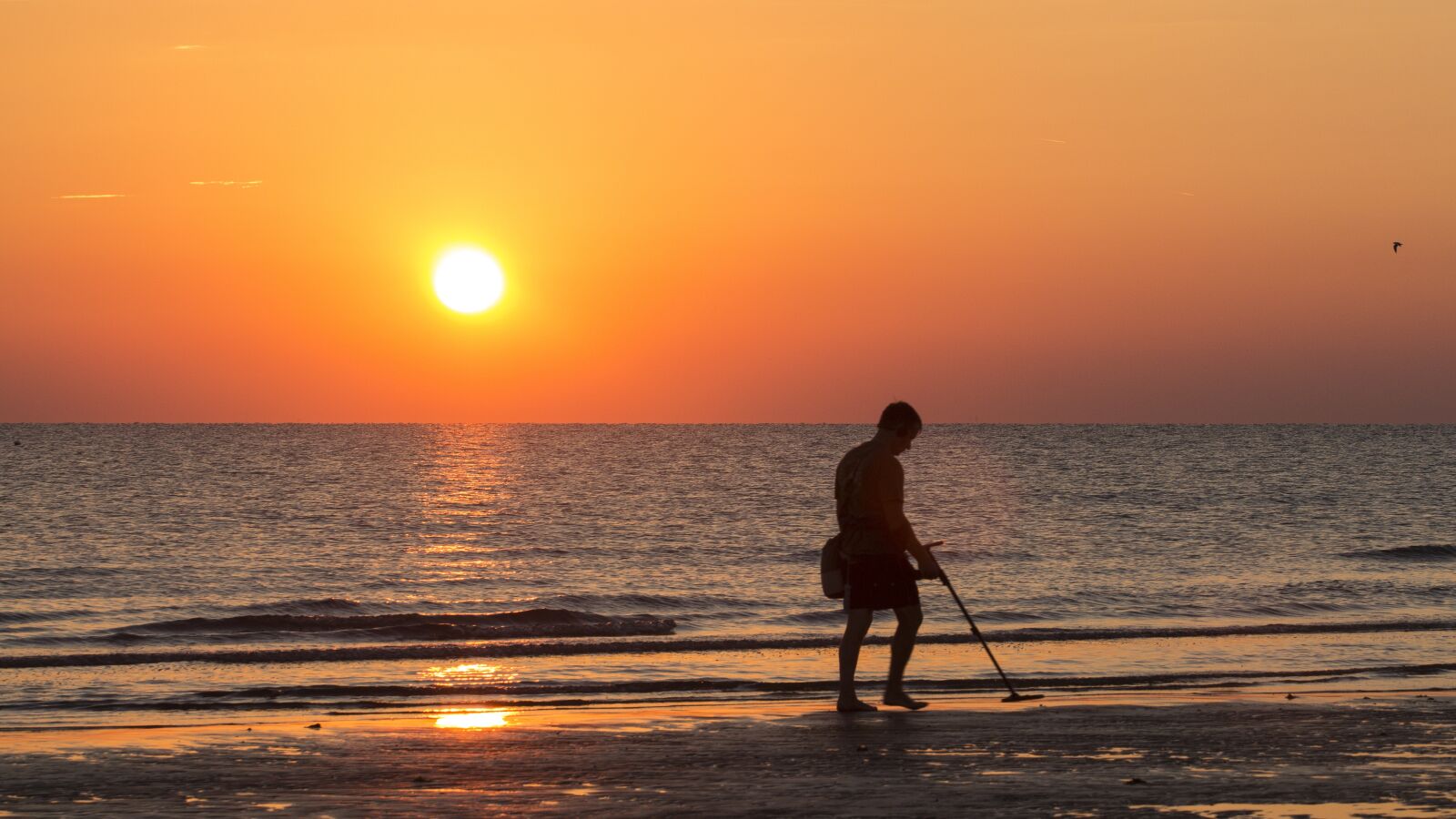 Canon EOS 650D (EOS Rebel T4i / EOS Kiss X6i) sample photo. Beach, sunrise, sea photography