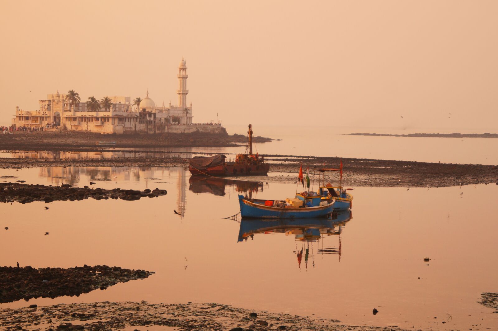 Sony SLT-A58 sample photo. Dargah, travel, mumbai photography