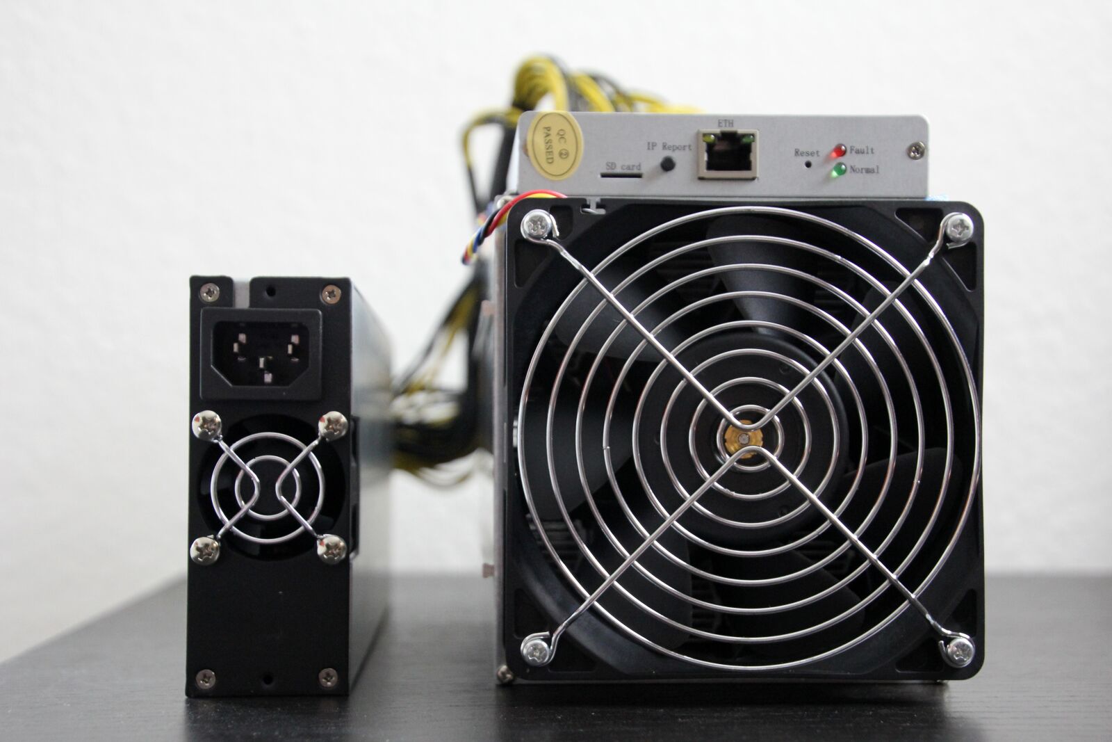 Canon EOS 60D sample photo. Bitcoin, miner, antminer photography