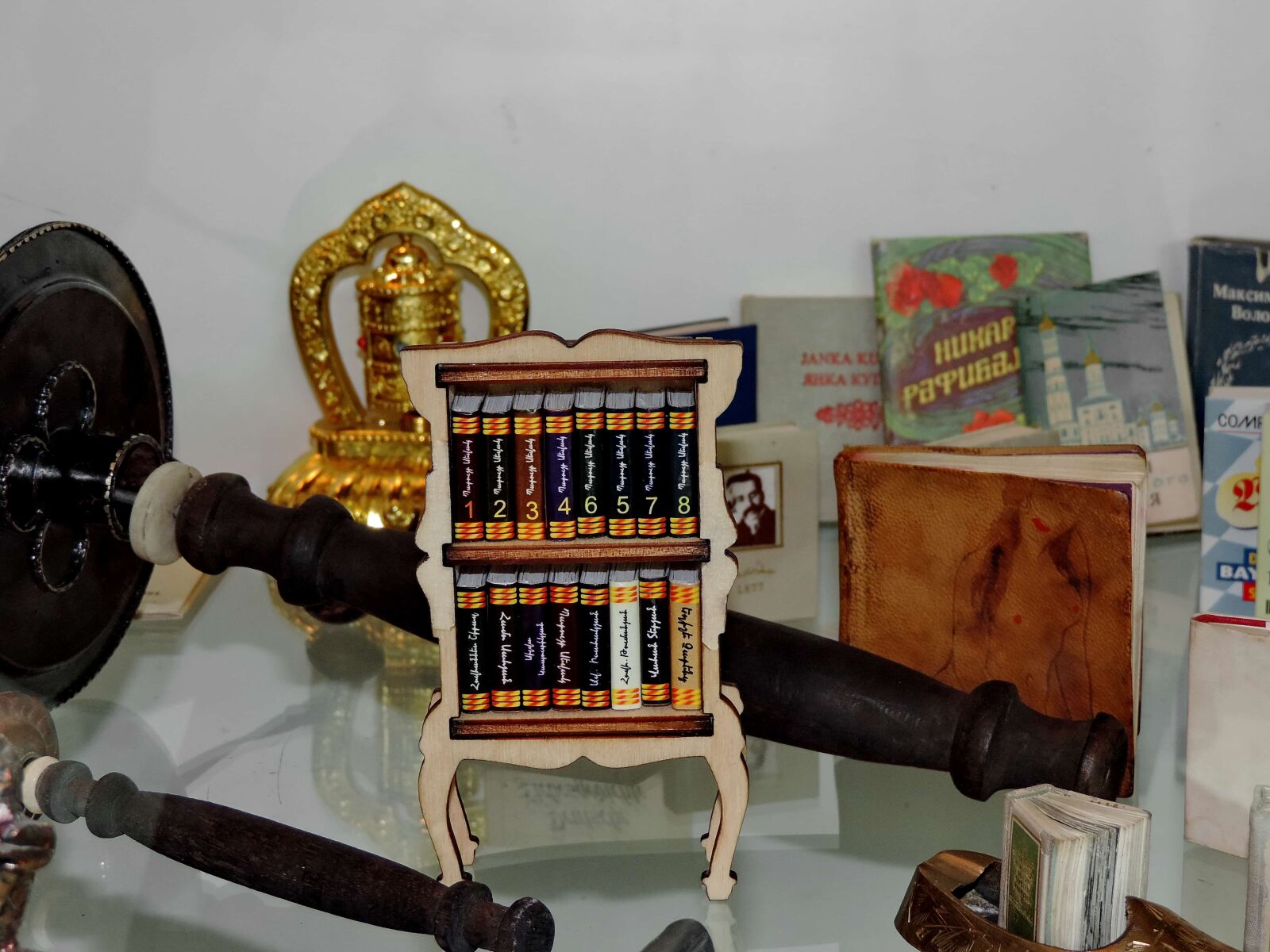 Nikon Coolpix P520 sample photo. Book, miniature, minimalism, indoors photography