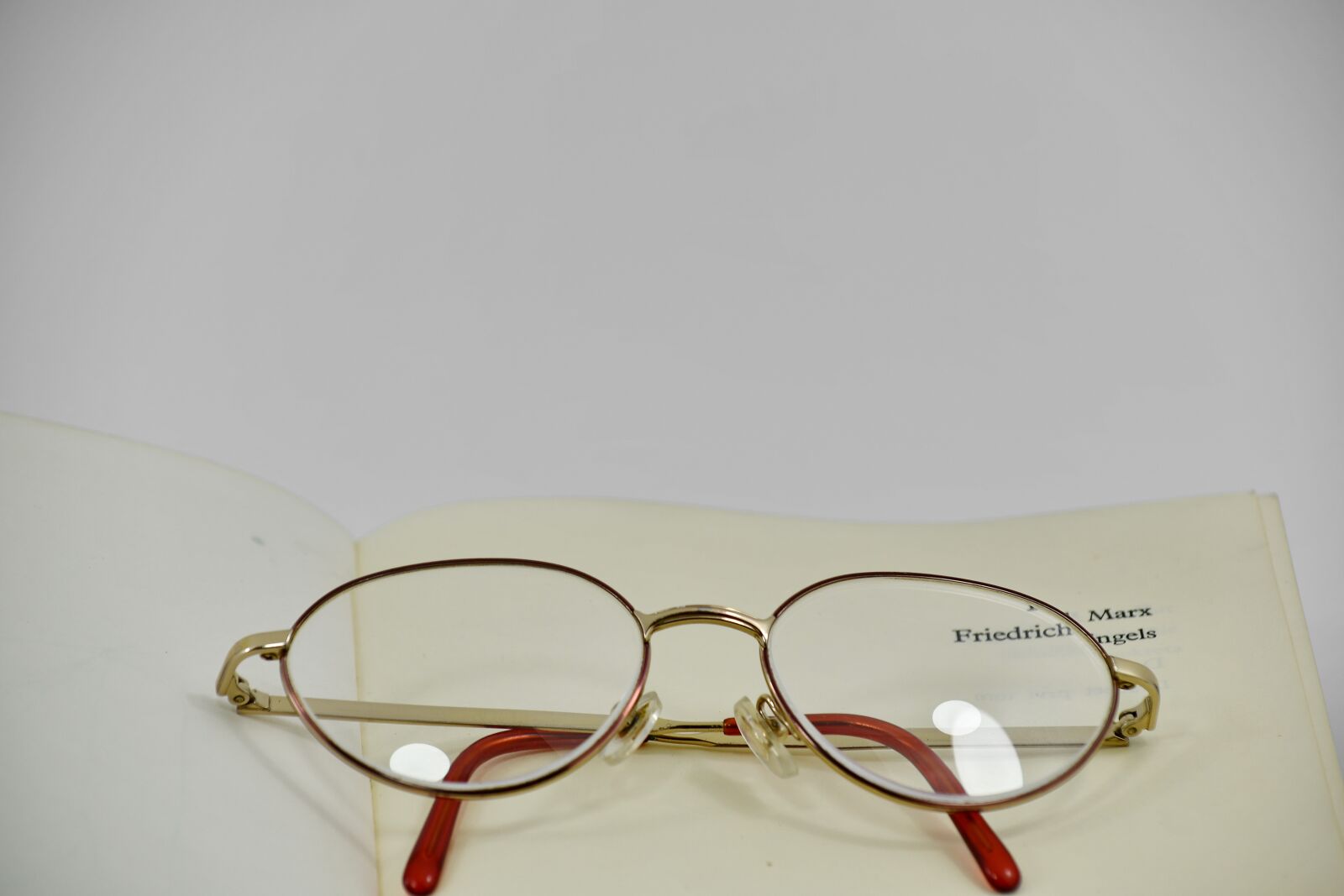 Nikon D5500 sample photo. Book, eyeglasses, frame, magnification photography