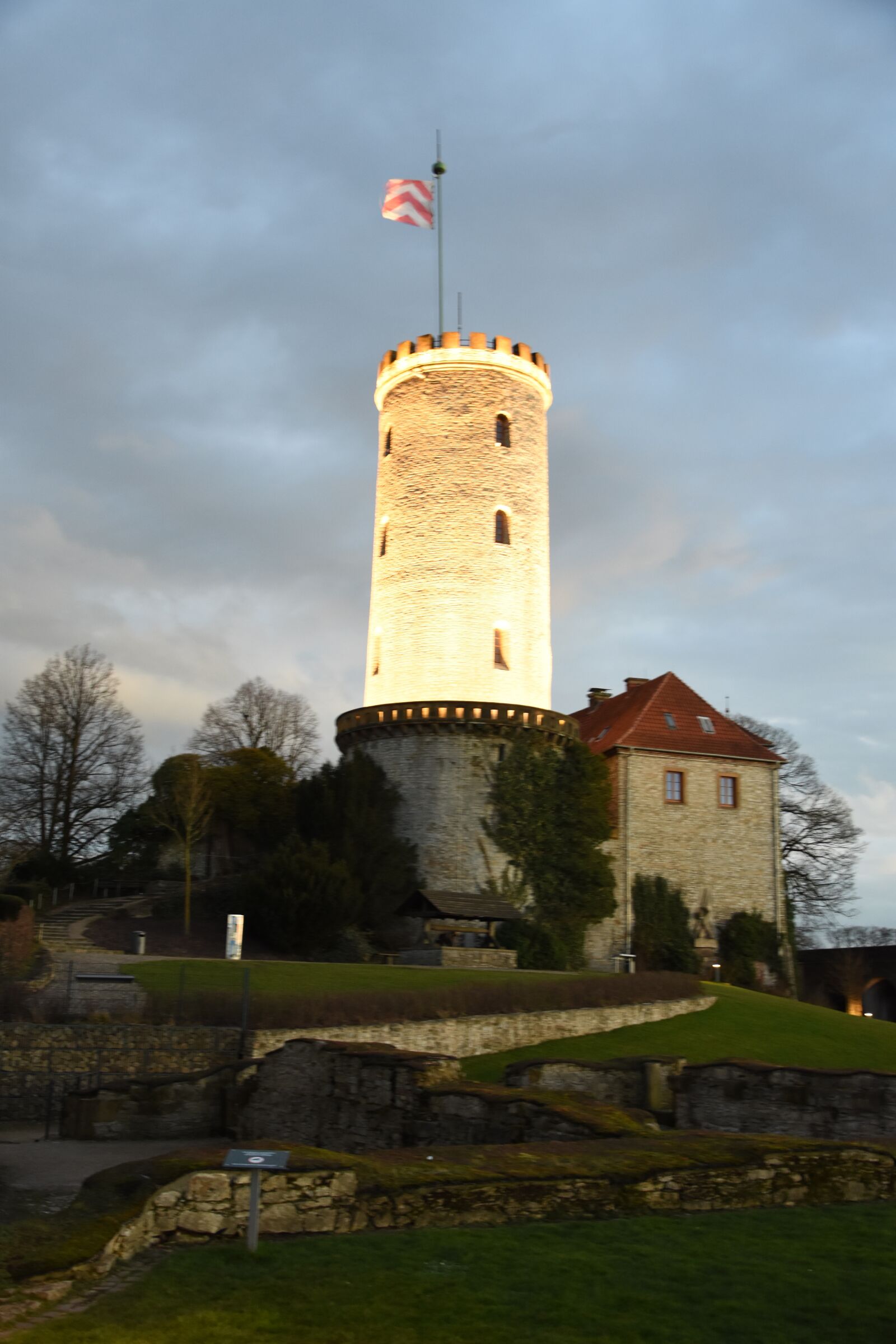 Nikon D7200 sample photo. Sparrenburg, bielefeld, tower photography