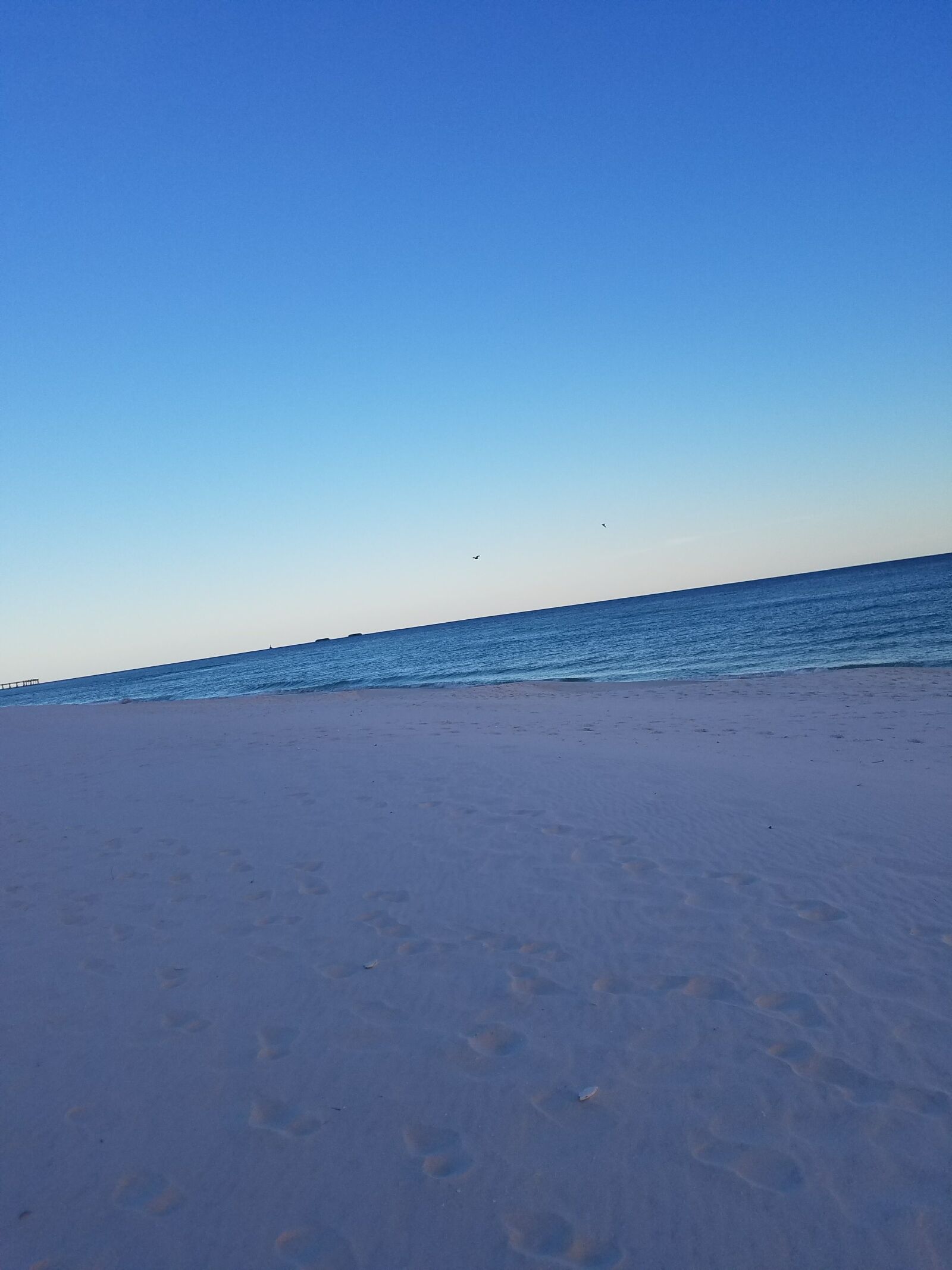 Samsung Galaxy S7 sample photo. Beach, sand, sky photography