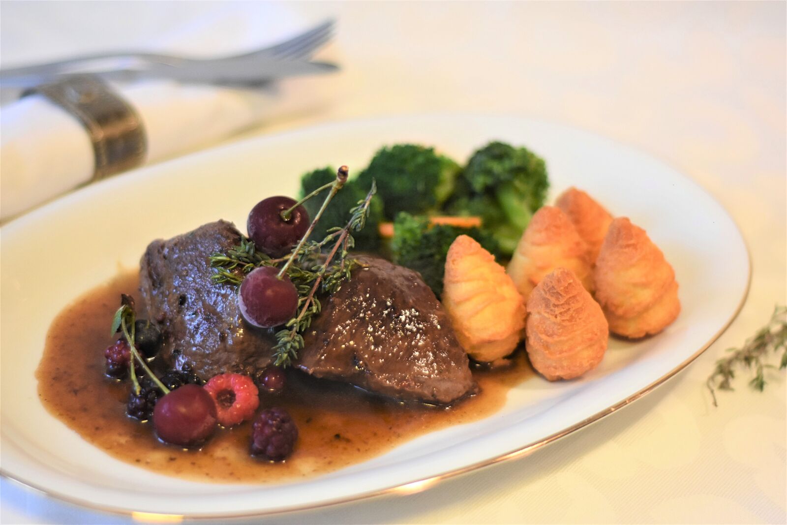 Nikon D7200 sample photo. Meat, wild, steak photography