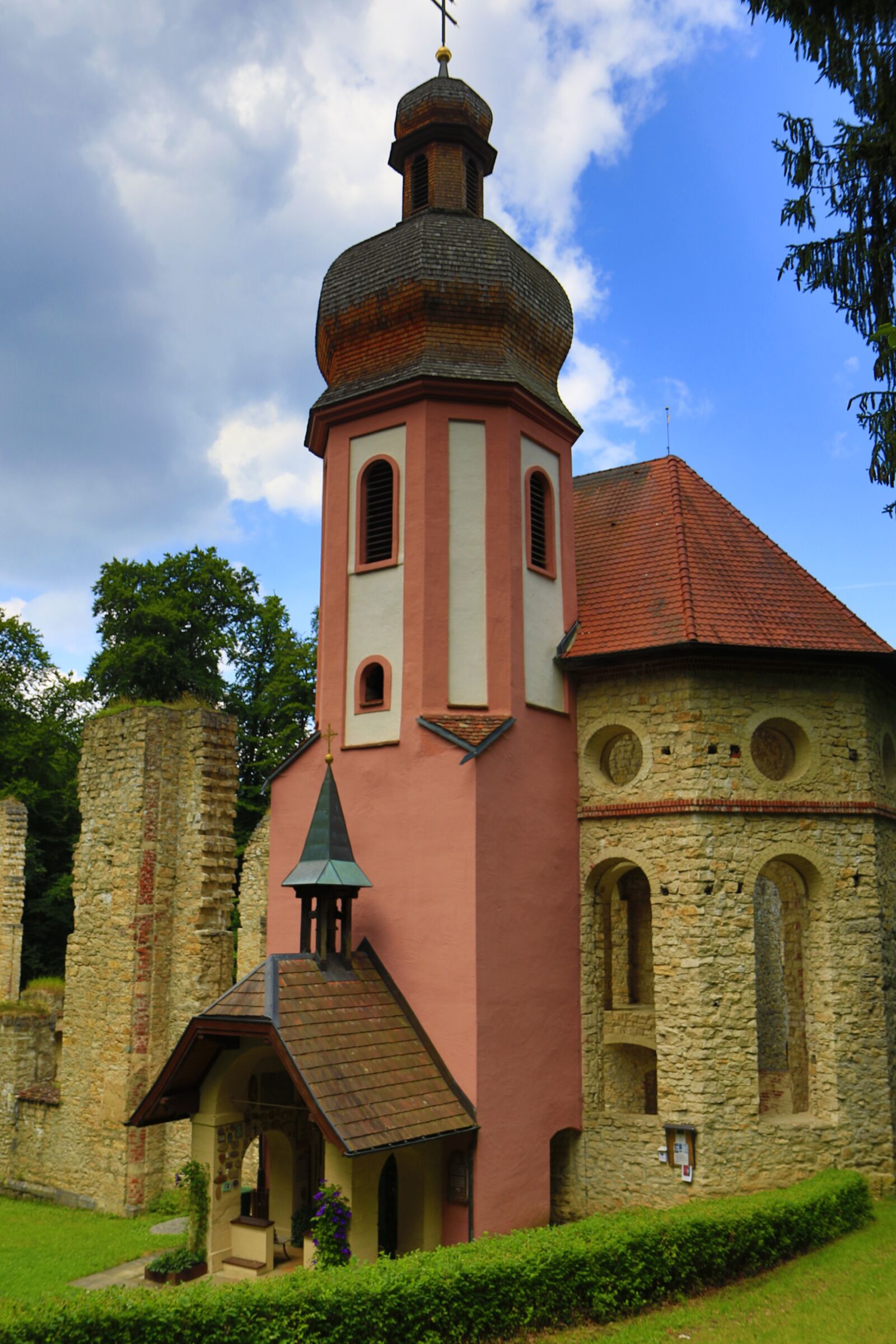 Canon EOS 7D Mark II sample photo. Church ruins, baroque, ruin photography