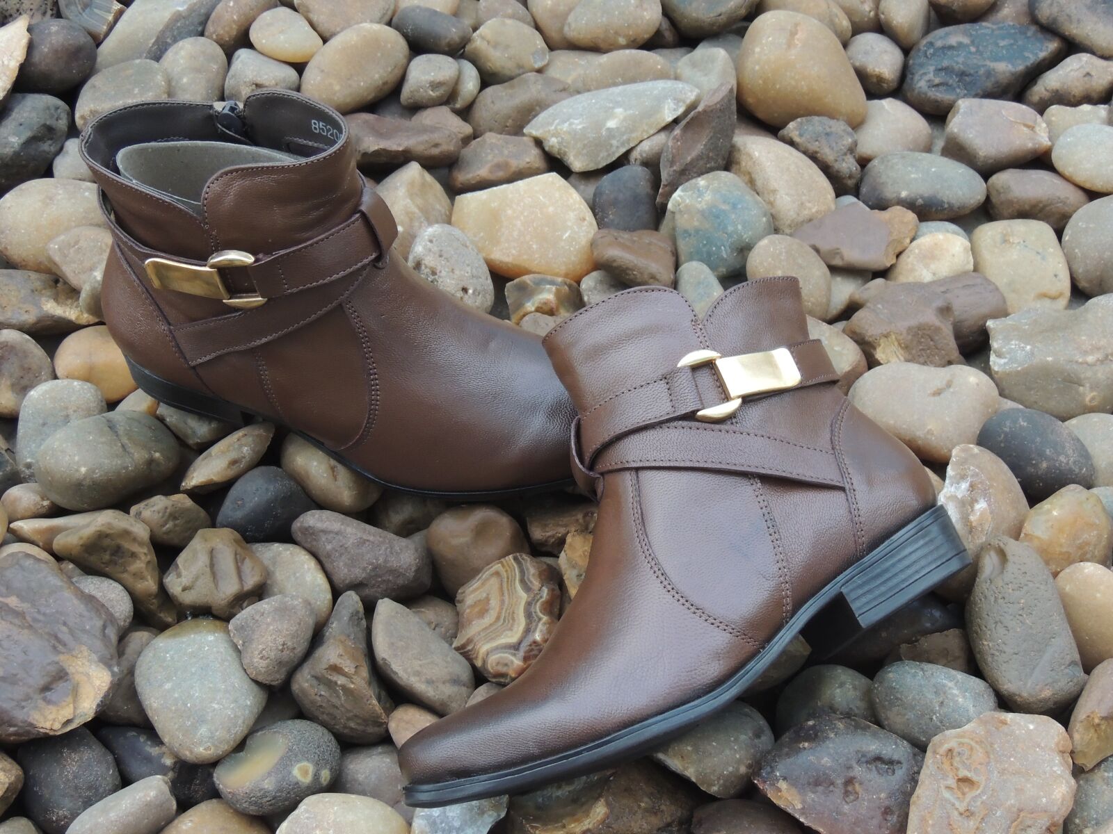 Nikon Coolpix P510 sample photo. Boot, female, boots photography