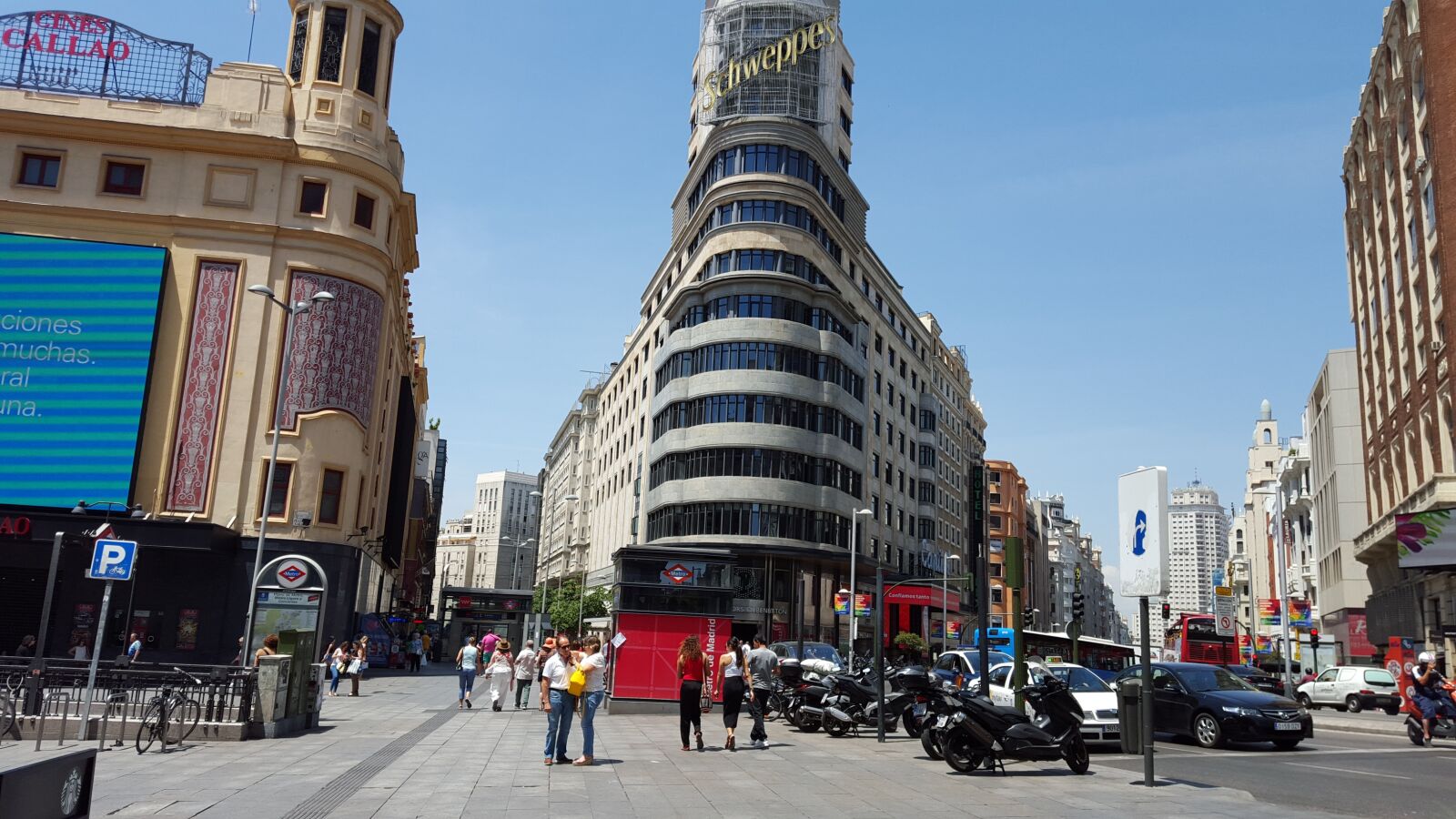 Samsung Galaxy S6 sample photo. Callao, madrid, spain photography