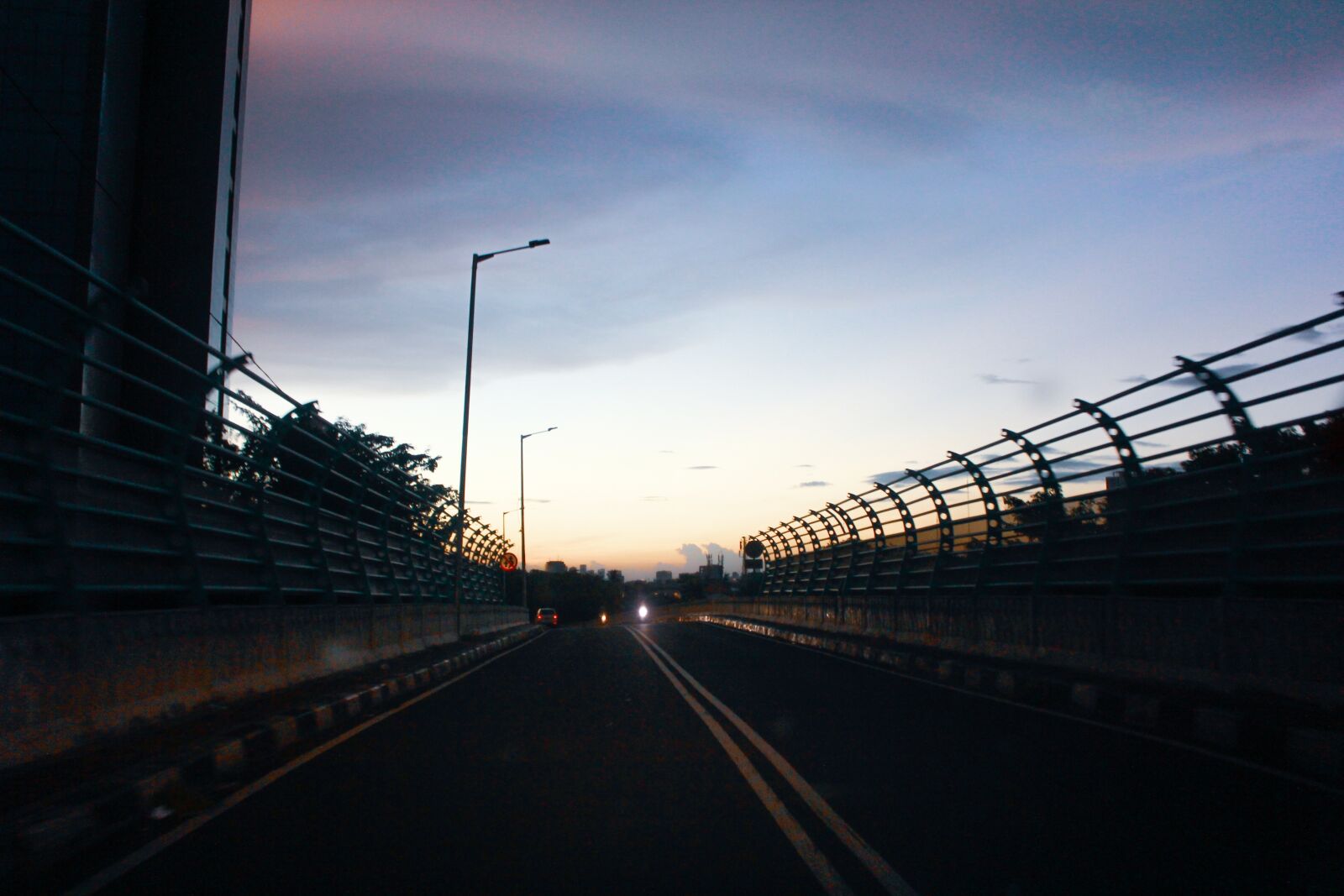 Canon EOS 60D sample photo. Road sunset, sunset blue photography