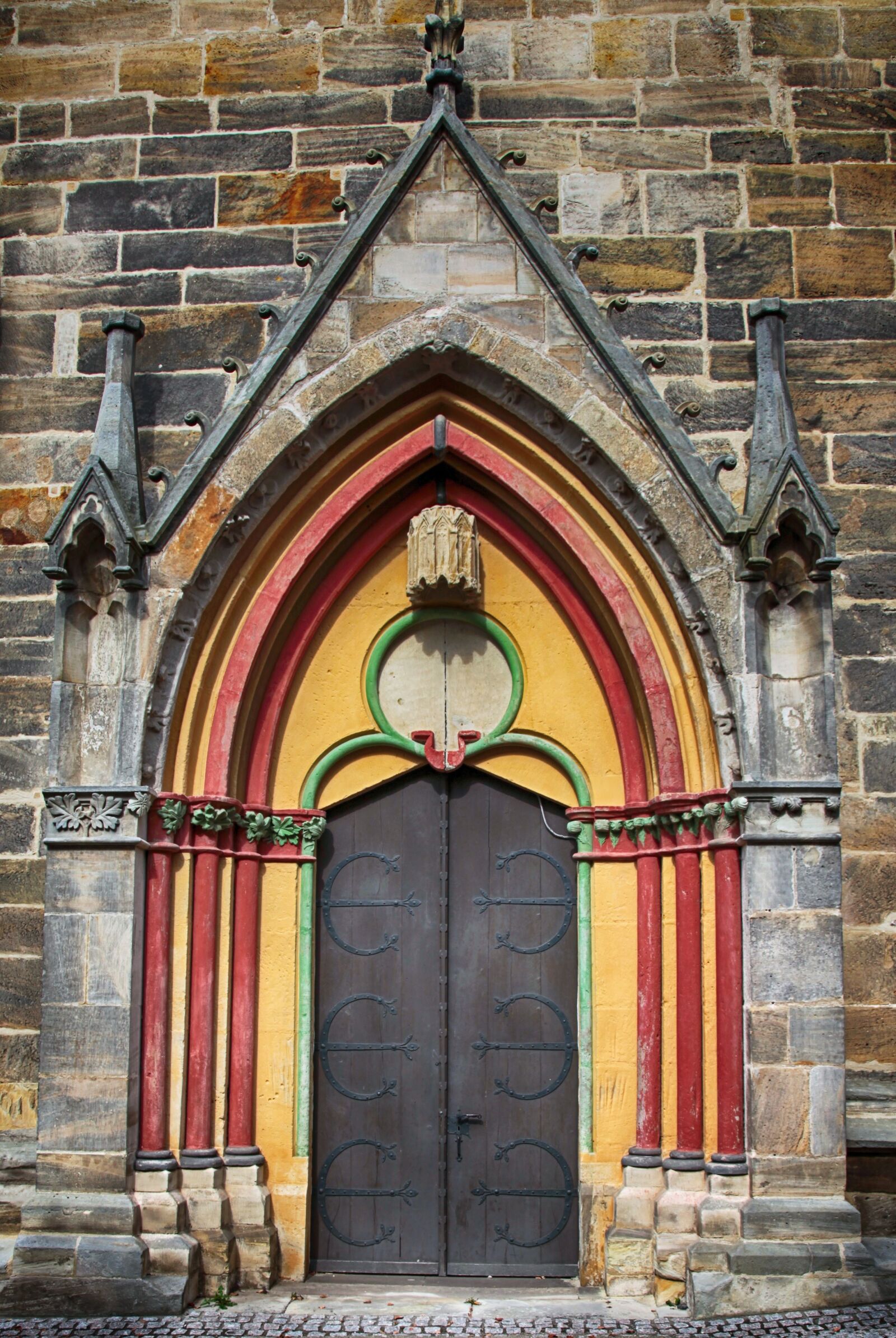 Canon EOS 5D Mark II sample photo. Door, church door, portal photography