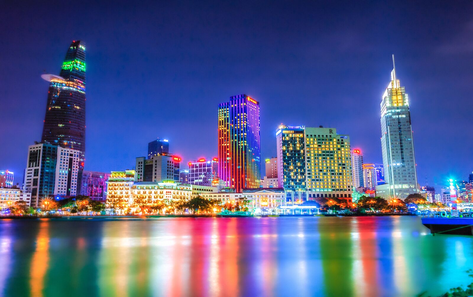 Nikon D700 sample photo. City, landscape, color photography