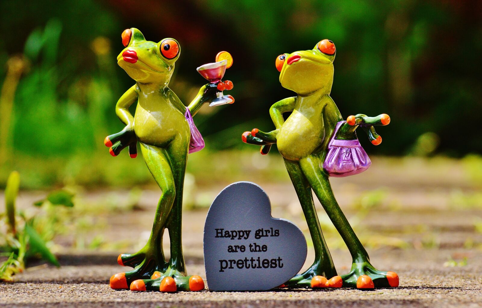 Nikon D3200 sample photo. Frogs, chick, happy photography