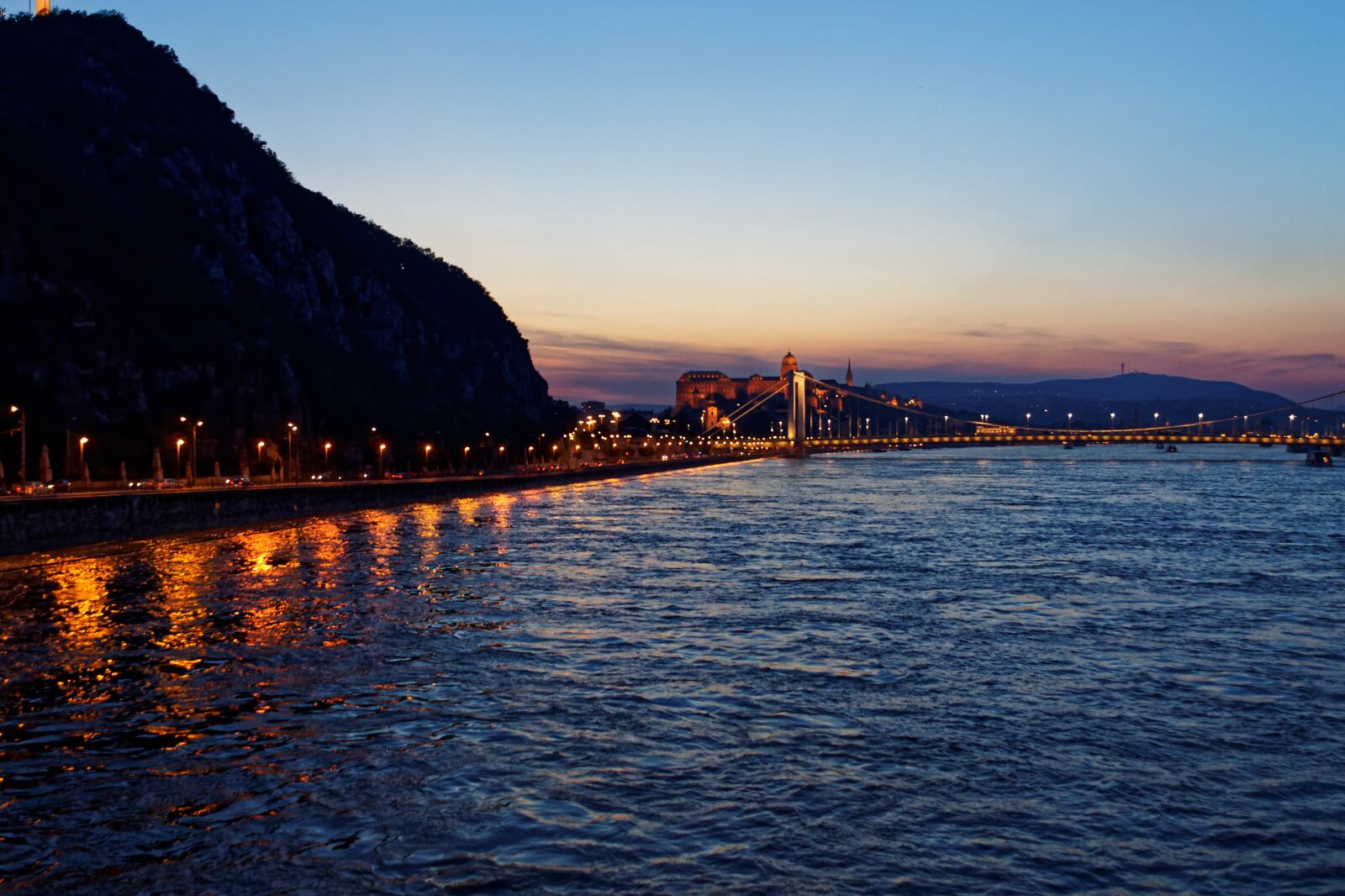 Nikon D90 sample photo. Danube, evening, twilight photography