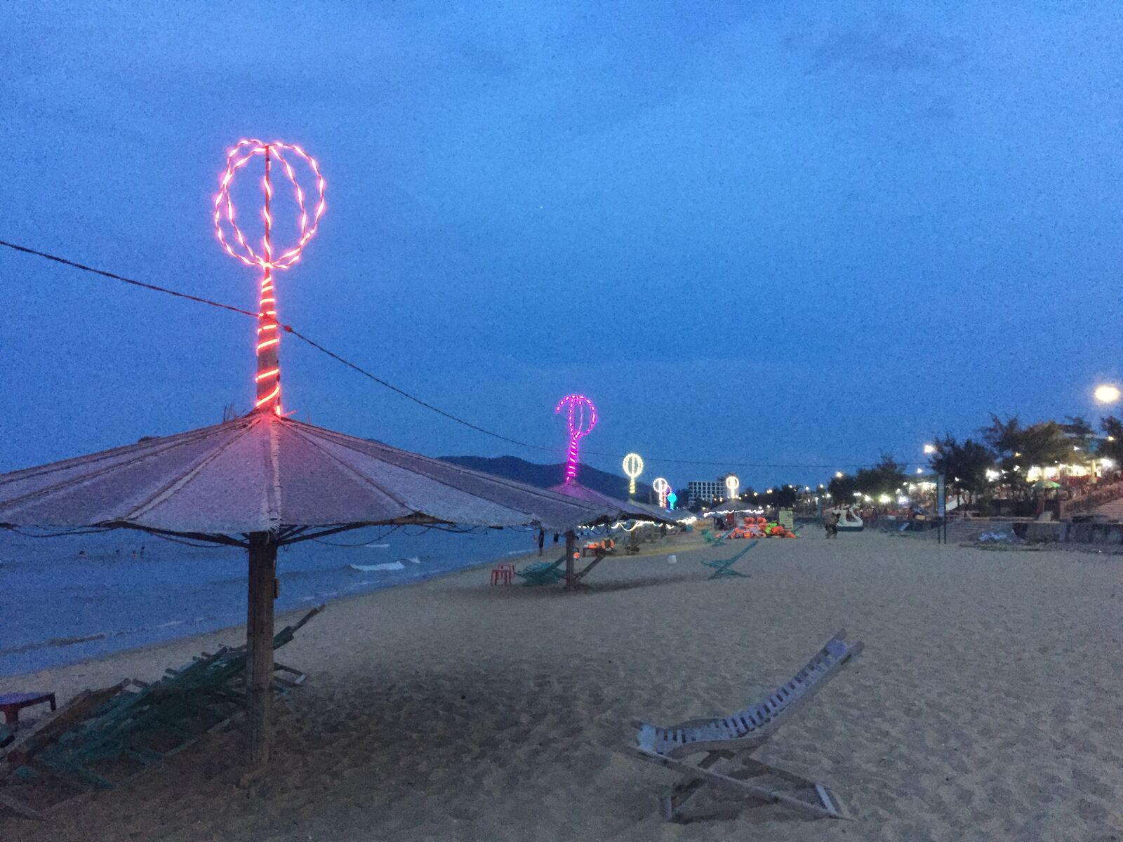 iPhone 6 back camera 4.15mm f/2.2 sample photo. Traval, sea, vietnames photography