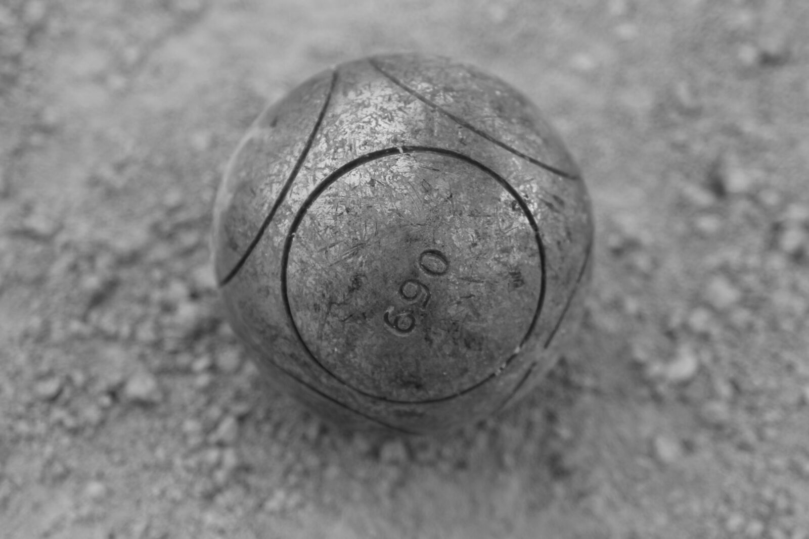 Canon EF 28-105mm f/3.5-4.5 USM sample photo. Bowling, metal, ball photography