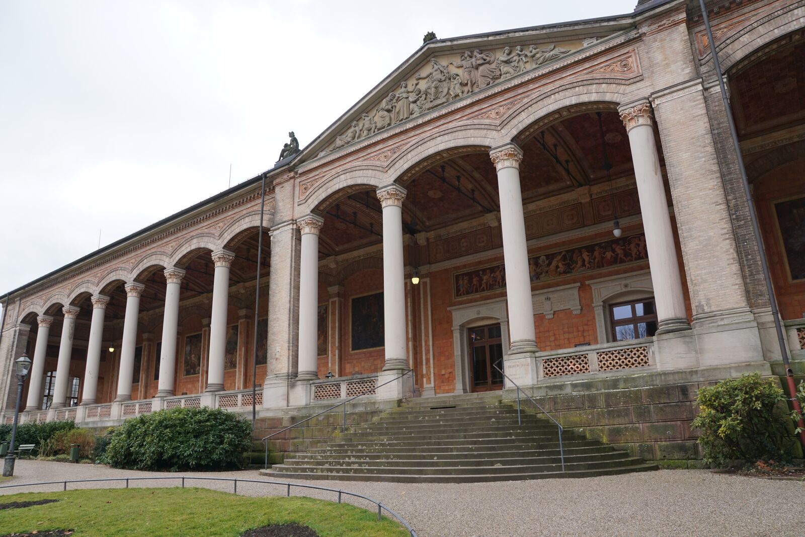 Sony ILCA-77M2 + Sony DT 16-50mm F2.8 SSM sample photo. Baden baden, pump room photography