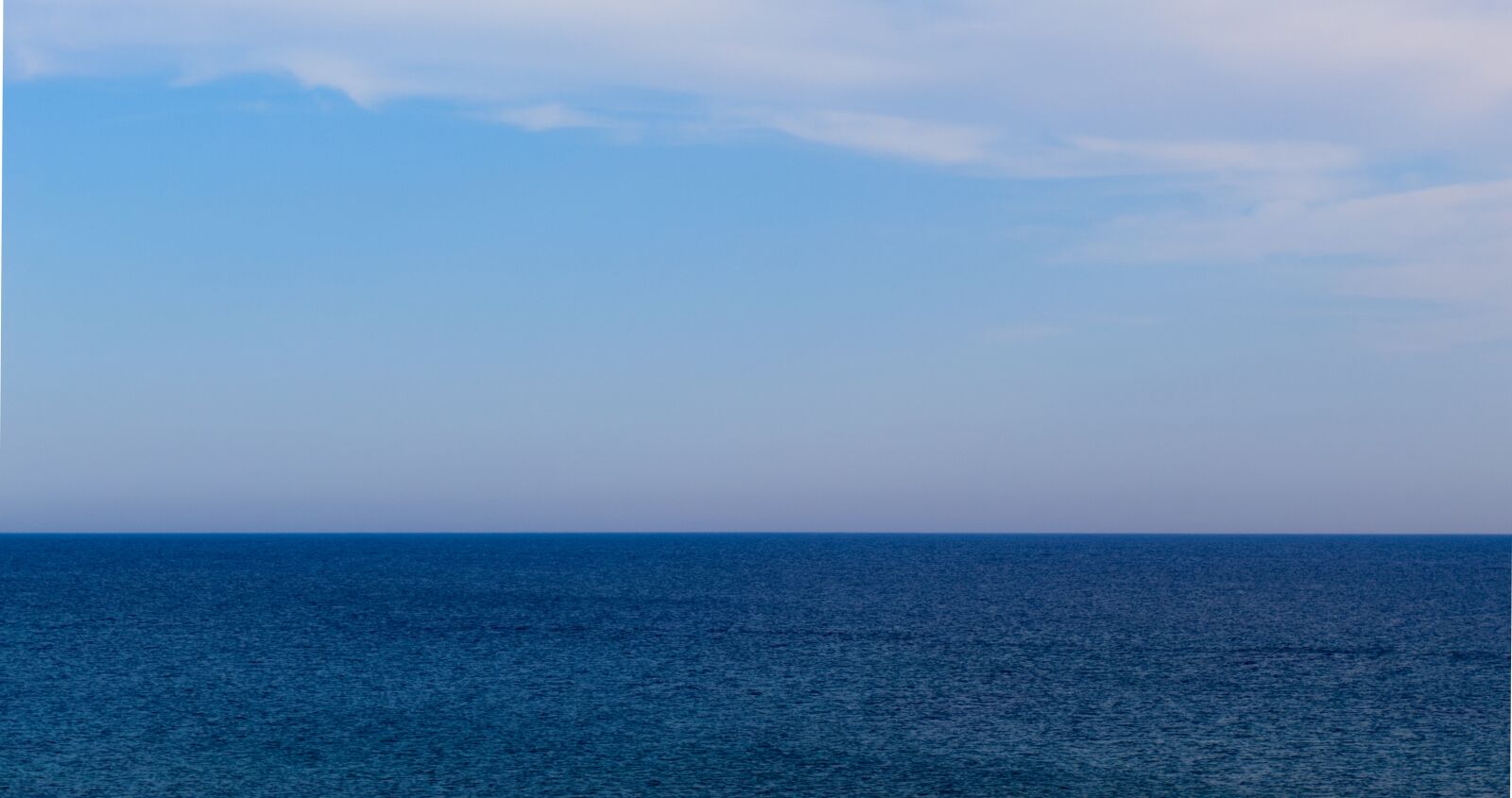 Canon EOS 1300D (EOS Rebel T6 / EOS Kiss X80) sample photo. Sea, sky, calm photography