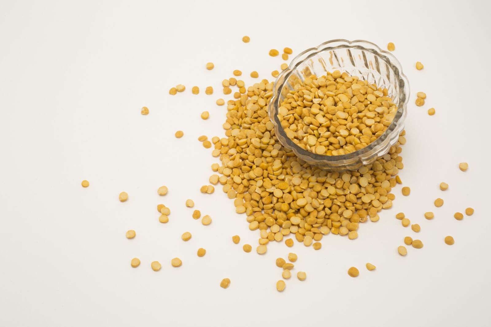 Canon EOS 5D Mark III sample photo. Yellow, split, beans photography