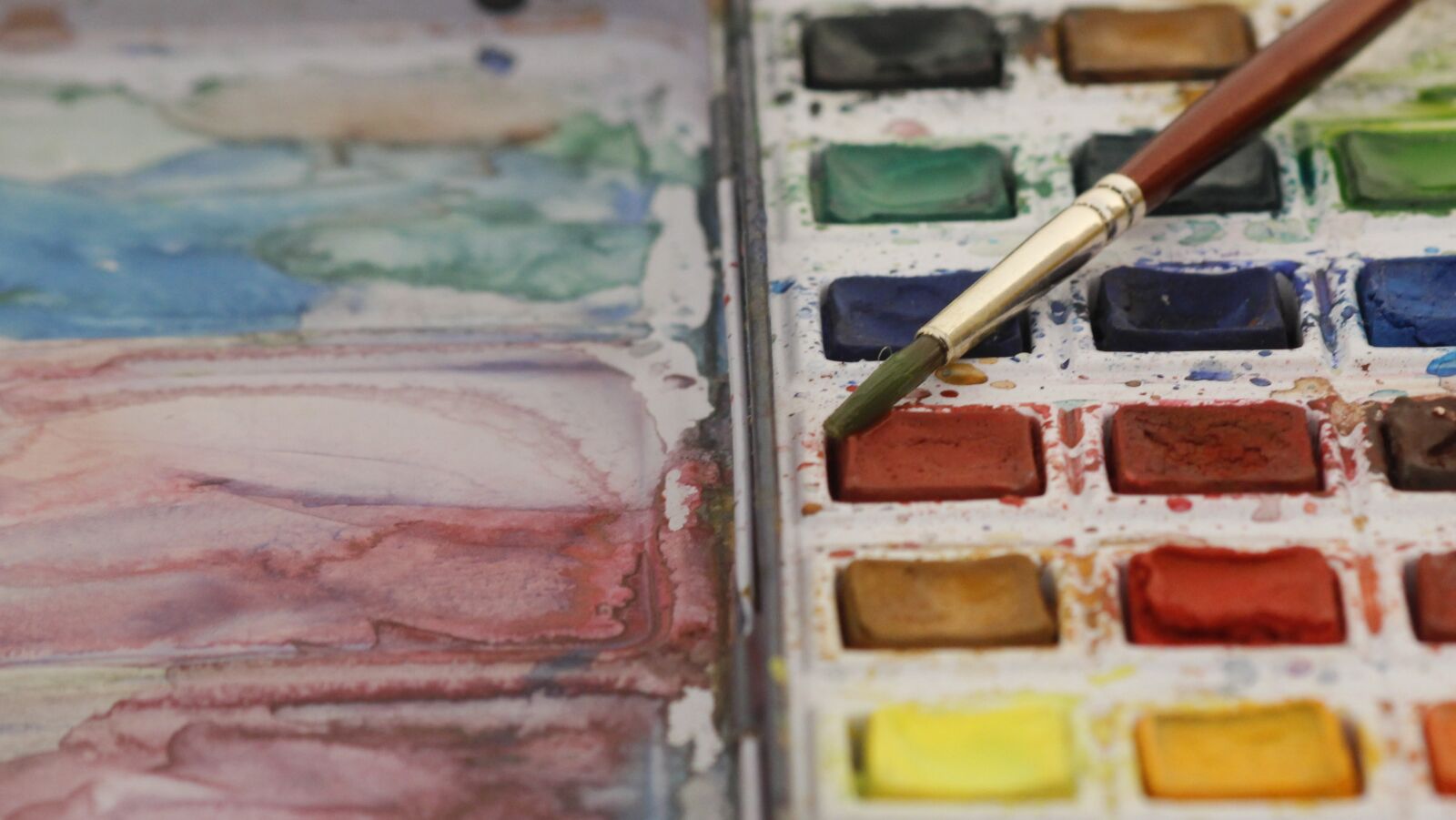 Canon EOS 700D (EOS Rebel T5i / EOS Kiss X7i) sample photo. Colors, art, brush photography