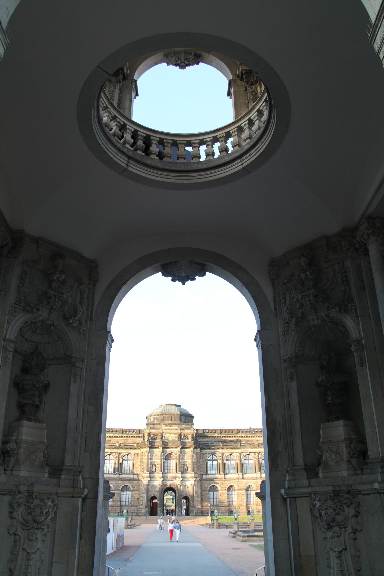 Canon EOS 500D (EOS Rebel T1i / EOS Kiss X3) sample photo. Dresden, germany, zwinger photography