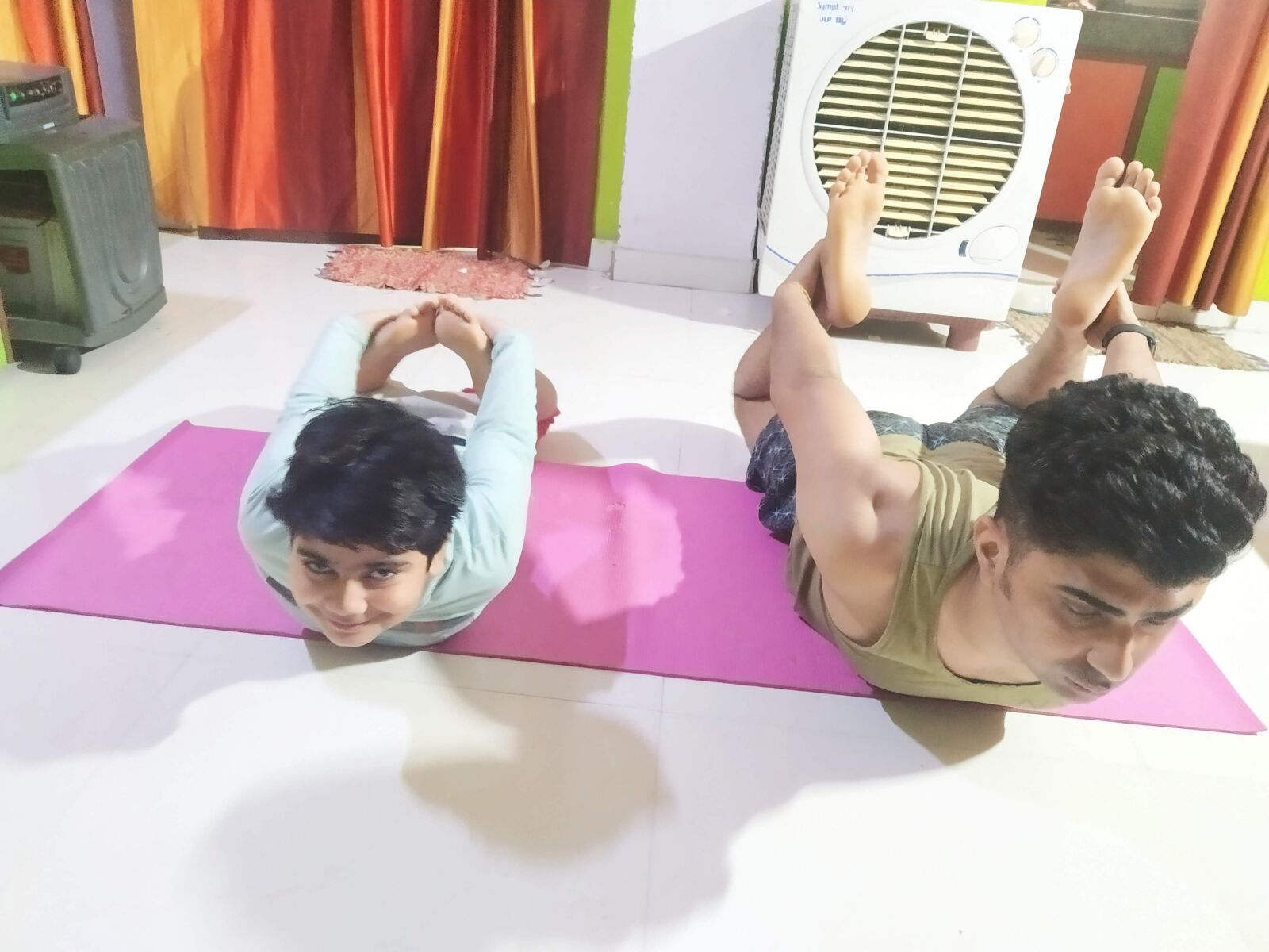 Xiaomi Redmi Note 7 sample photo. Yoga, india, meditation photography