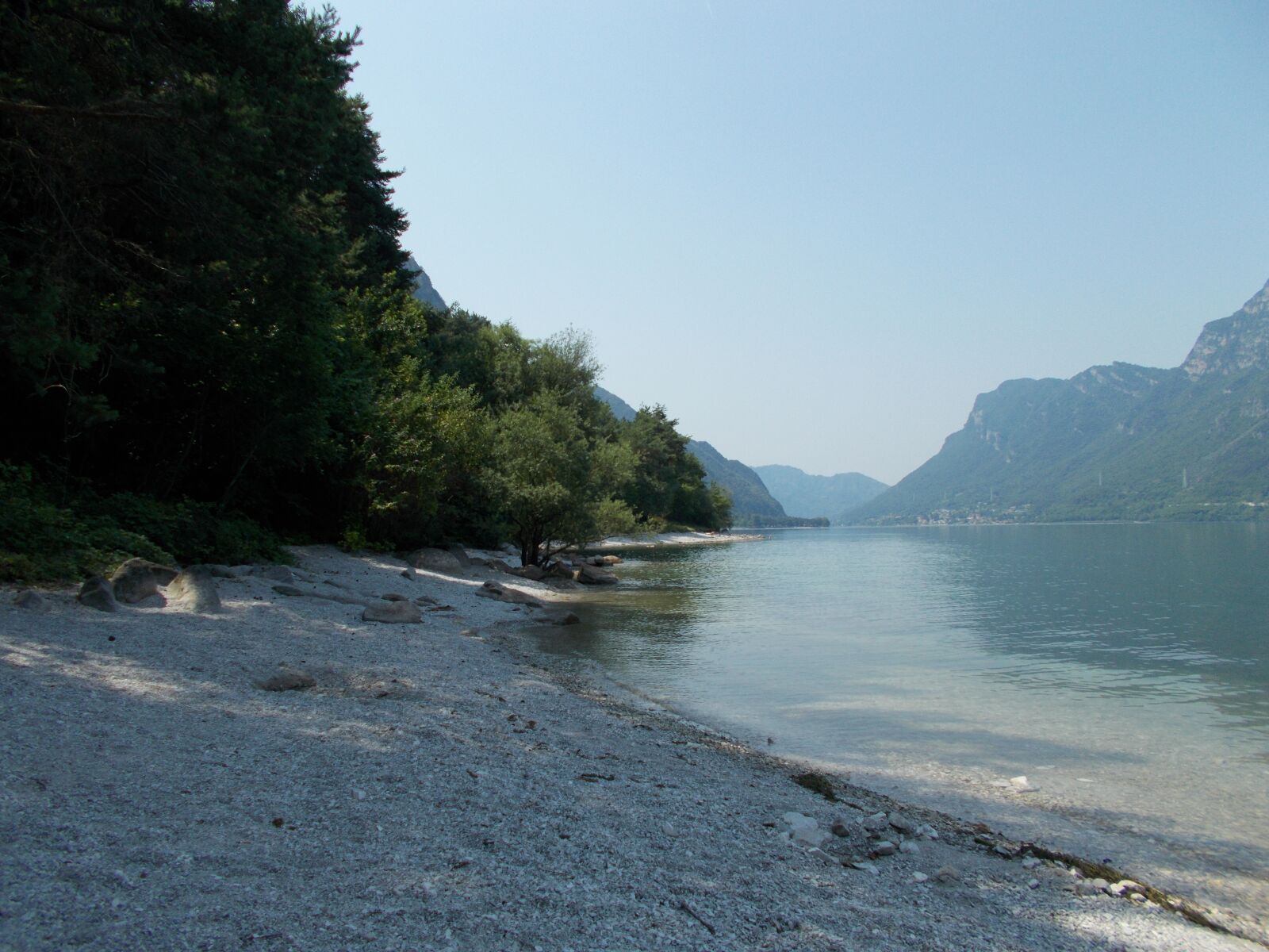 Nikon Coolpix A10 sample photo. Italy, lake idro, summer photography