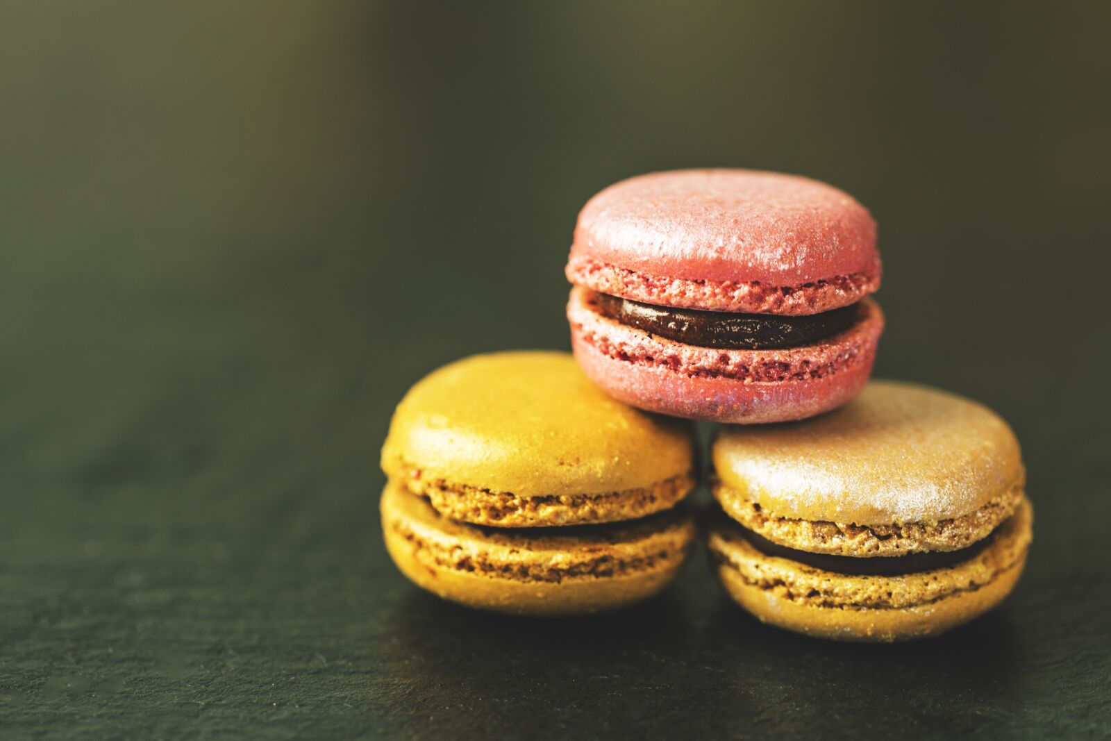 Canon EOS 6D + Canon EF 100mm F2.8 Macro USM sample photo. Macaron, macarons, food photography