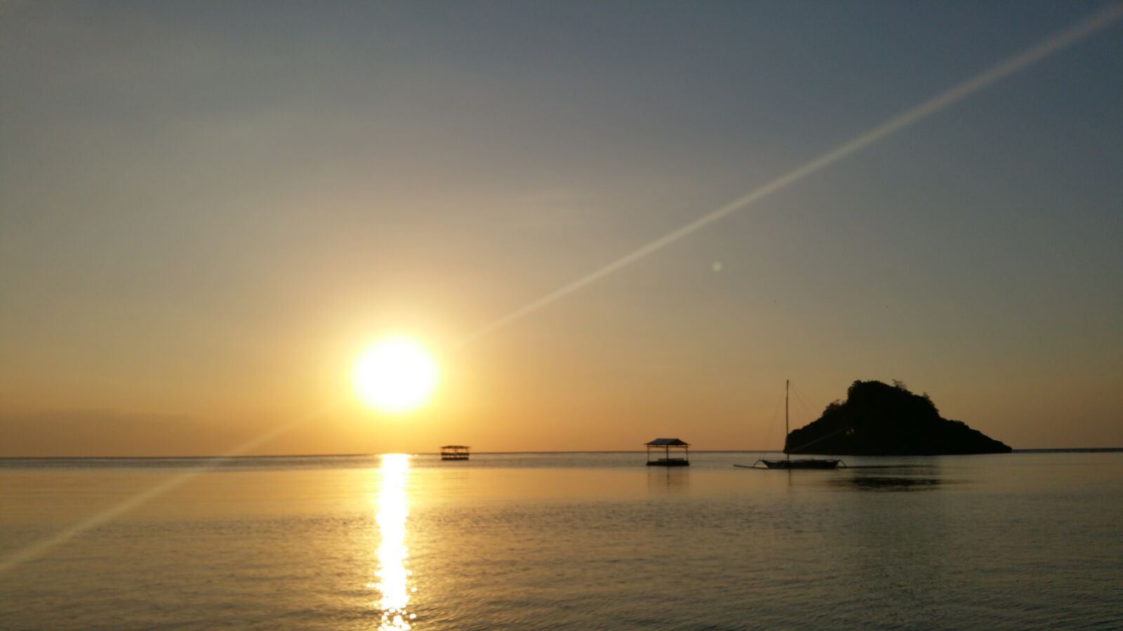 Samsung Galaxy S5 sample photo. Sea, glow, sunset photography