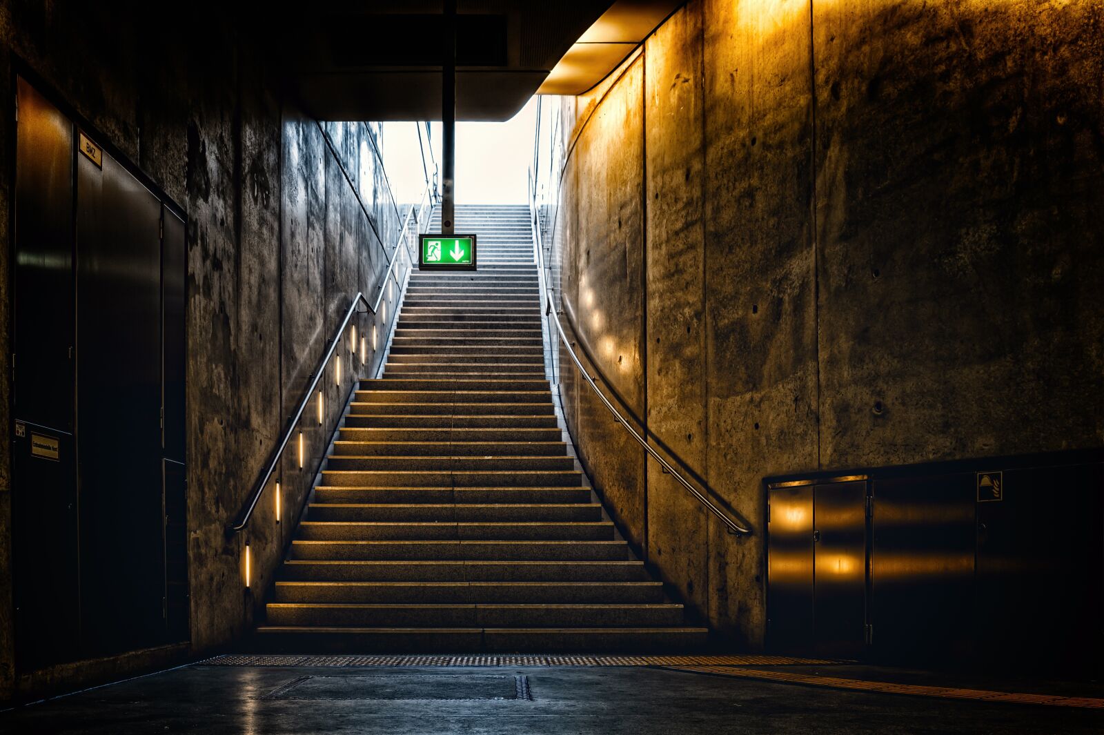 Nikon Z6 sample photo. Stairs, escape route, output photography