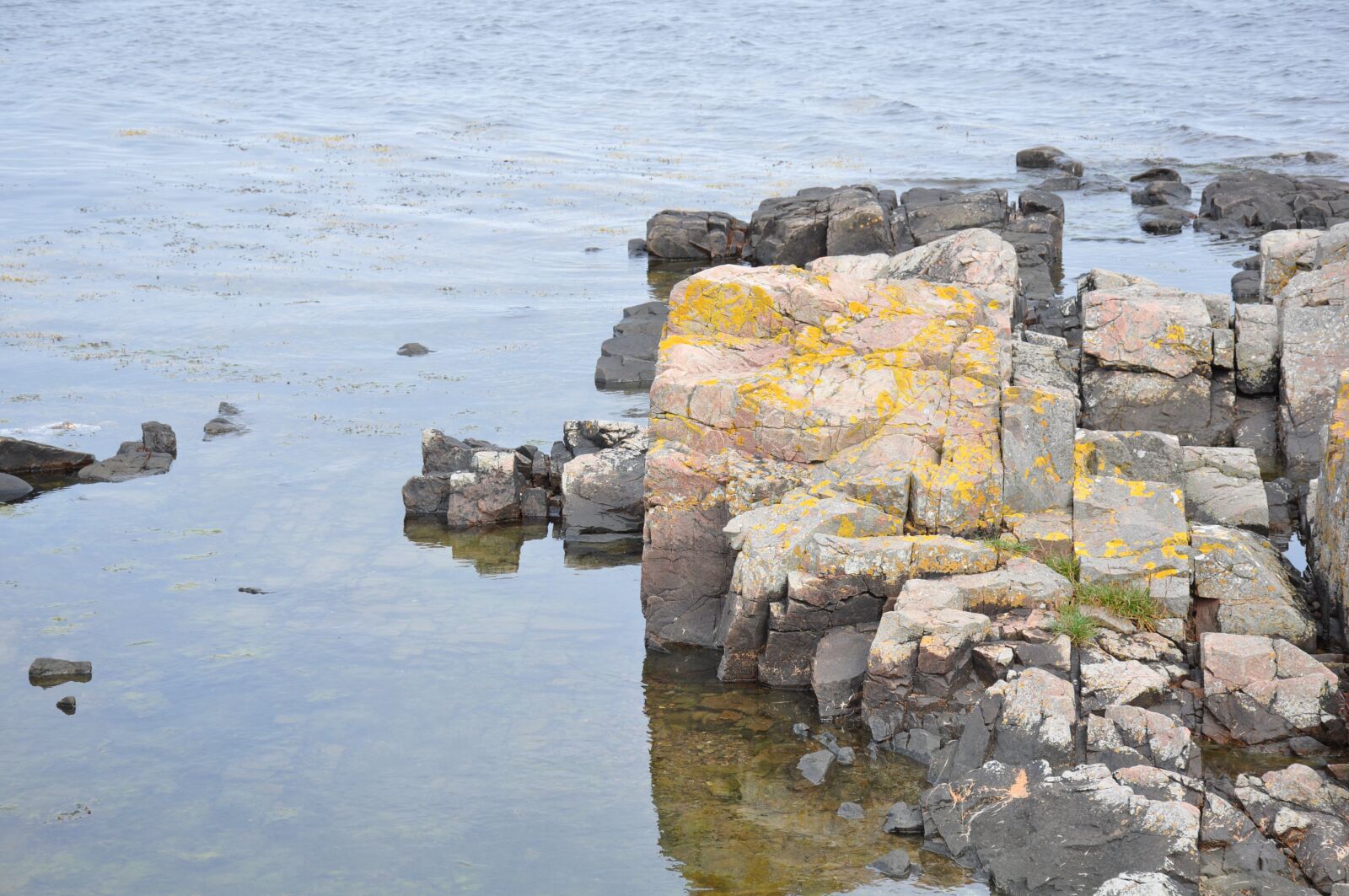 Nikon D90 sample photo. Stone, sea, skåne photography