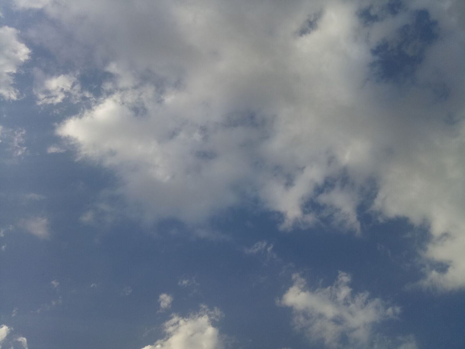 OPPO A1601 sample photo. Cloud photography